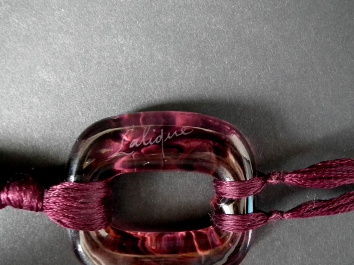 Rene Lalique Plum Glass 'Lezards' Pendant For Sale 1