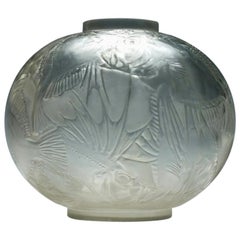 Rene Lalique Poissons Opalescent Vase Marcilhac no. 925