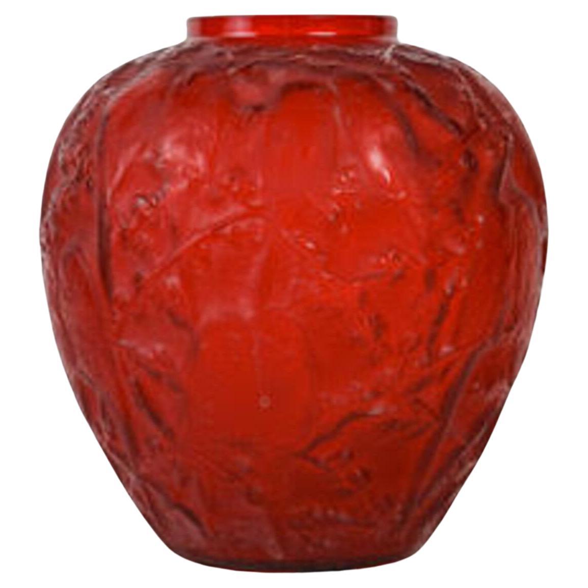 René Lalique : Red Tinted Budgerigar Vase For Sale