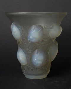 RENE LALIQUE - Vase en verre "Saint François" - Circa 1930