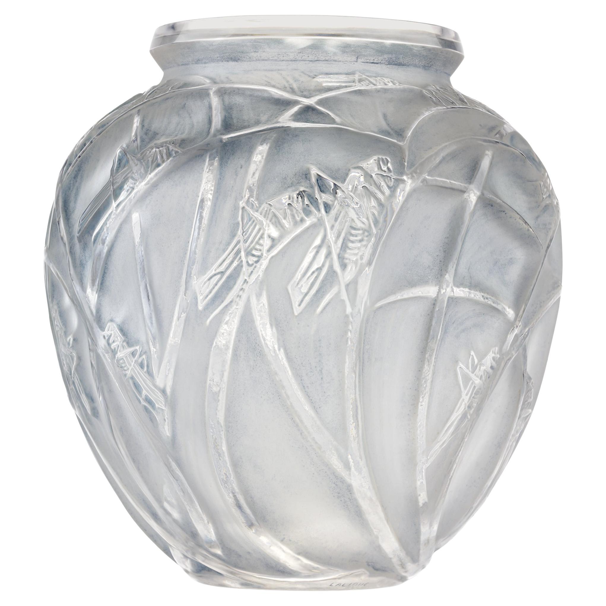 Vaso di vetro smerigliato René Lalique Sauterelles