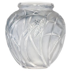 Vaso di vetro smerigliato René Lalique Sauterelles