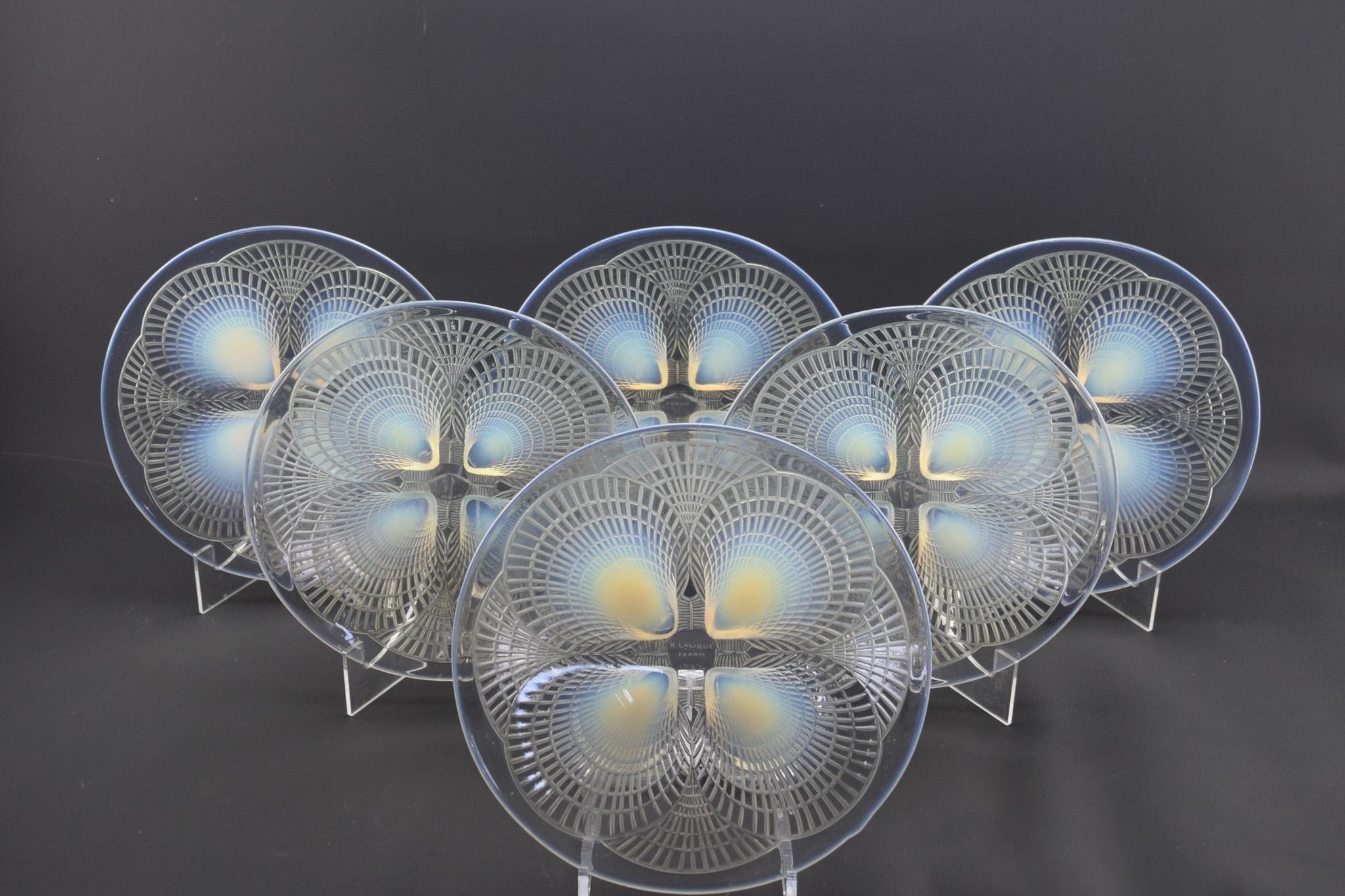 Rene Lalique: 6er-Set opalisierende Eichhörnchen Nr. 3 Tafeln, um 1924 (Art déco) im Angebot