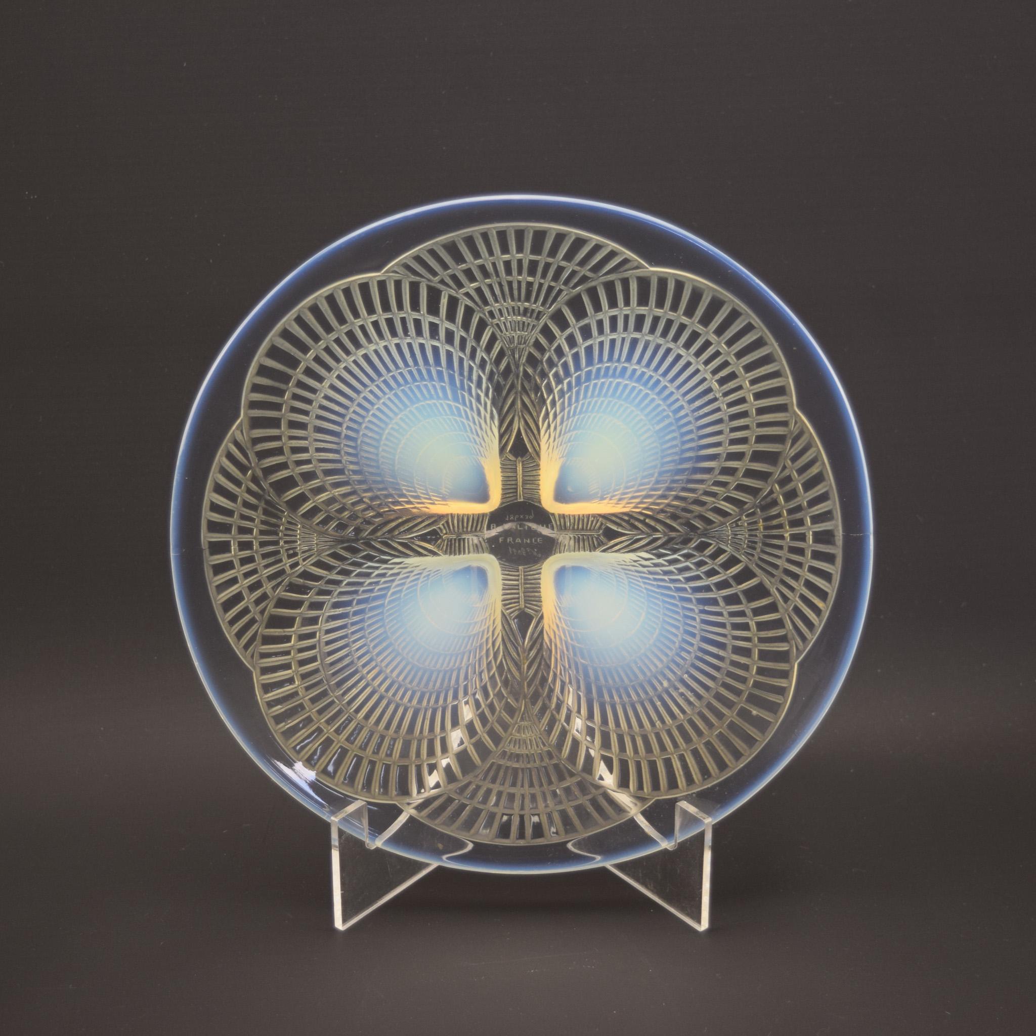 Rene Lalique: 6er-Set opalisierende Eichhörnchen Nr. 3 Tafeln, um 1924 im Angebot 1