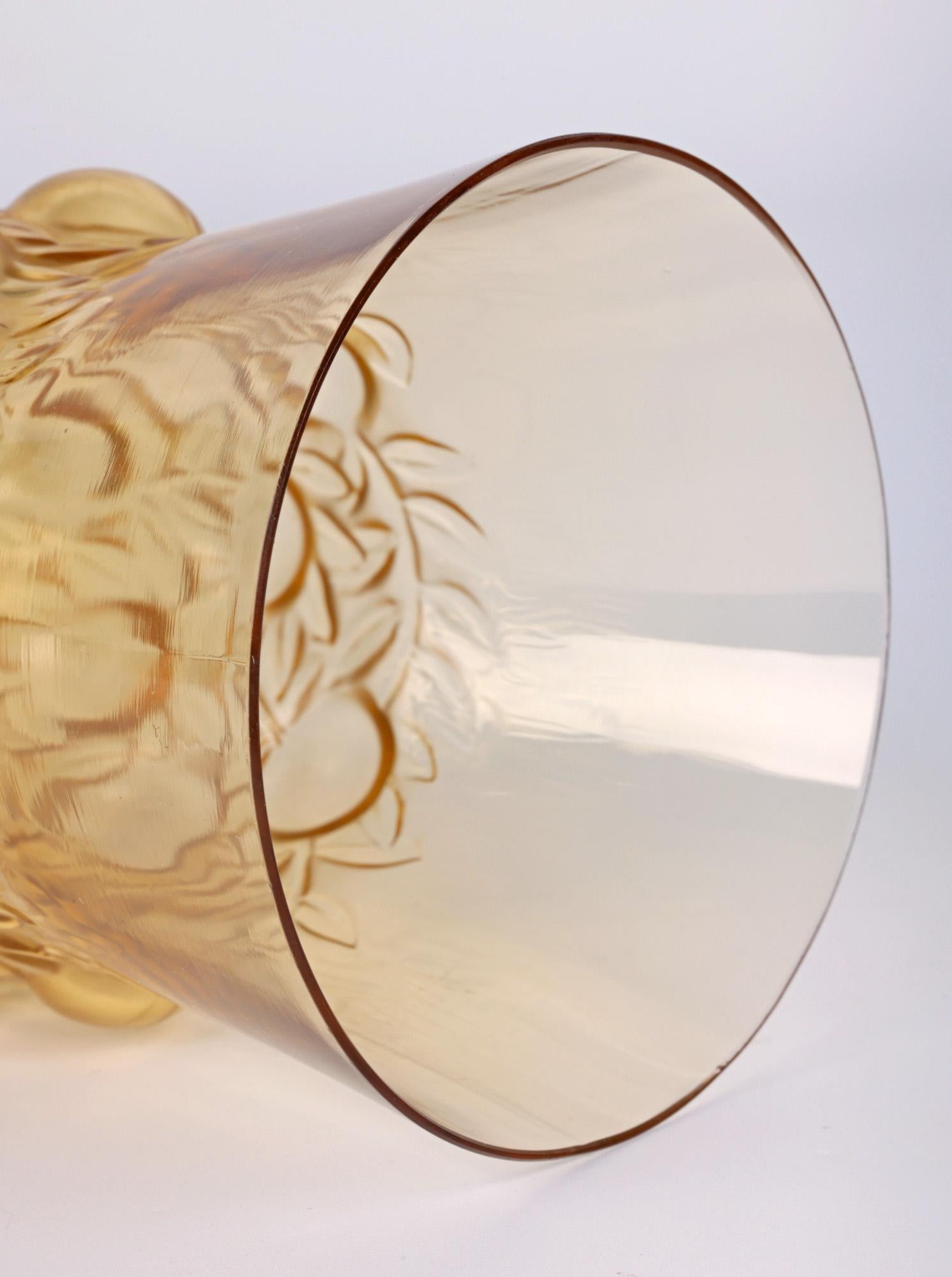 René Lalique Setubal Fruiting Foliage Amber Glass Beaker For Sale 2