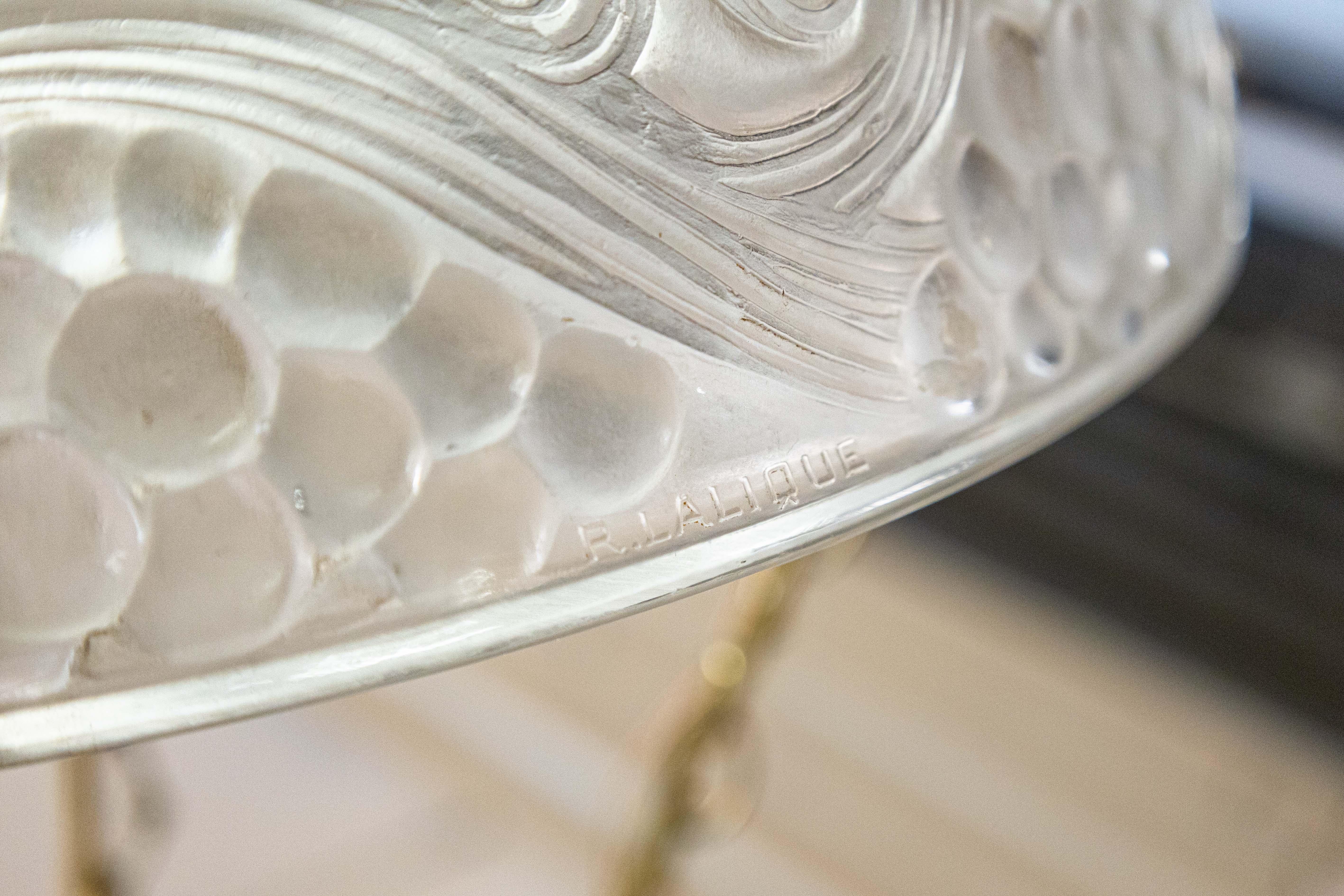 René Lalique Signed Art Deco St Vincent Frosted Crystal Pendant Light Fixture For Sale 4
