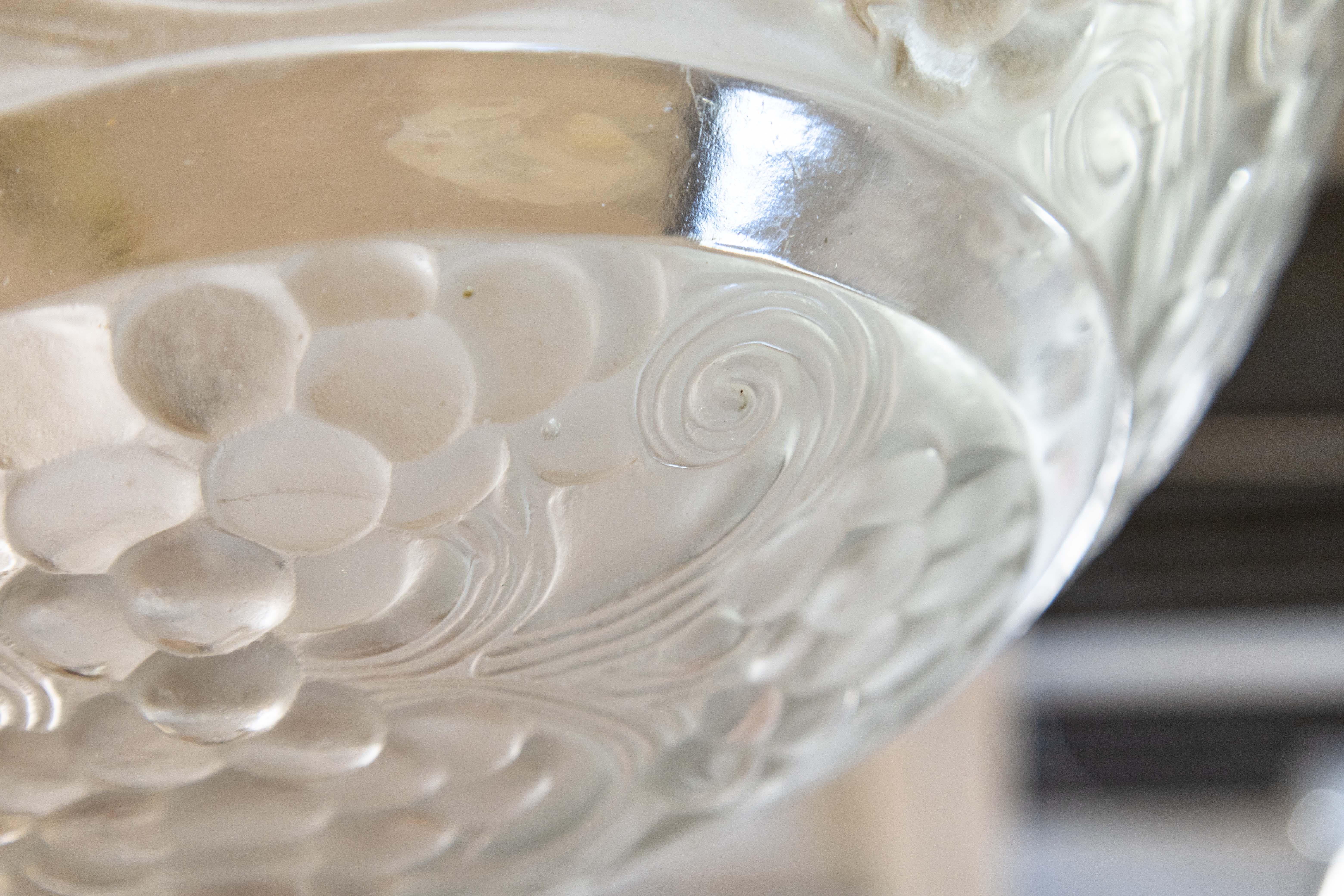 René Lalique Signed Art Deco St Vincent Frosted Crystal Pendant Light Fixture For Sale 2