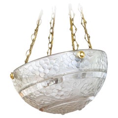 René Lalique Signed Art Deco St Vincent Frosted Crystal Pendant Light Fixture