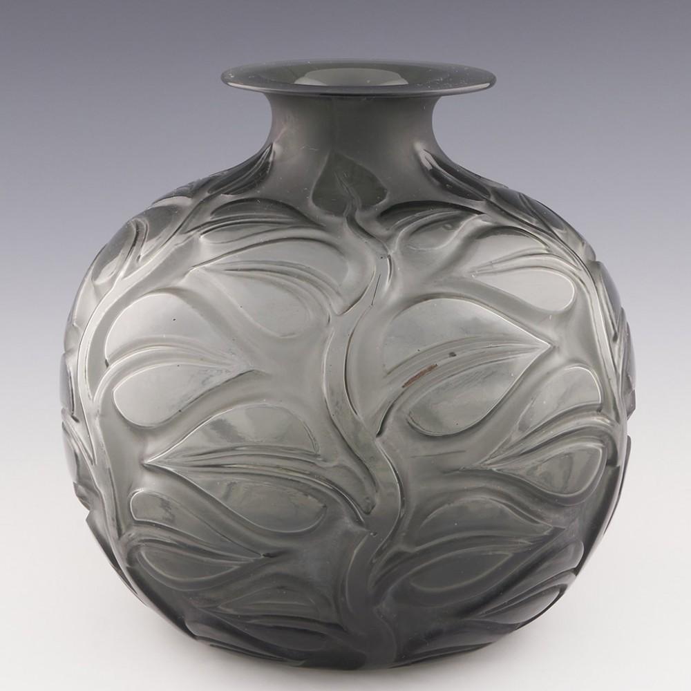 Art Deco Rene Lalique Sophora Vase, Designed 1926 For Sale