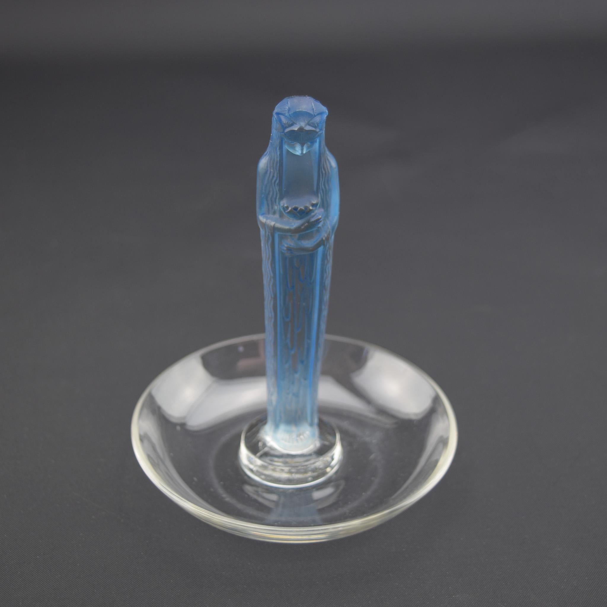 Cenicero René Lalique fuente de la Fontaine C1925 Art Decó en venta