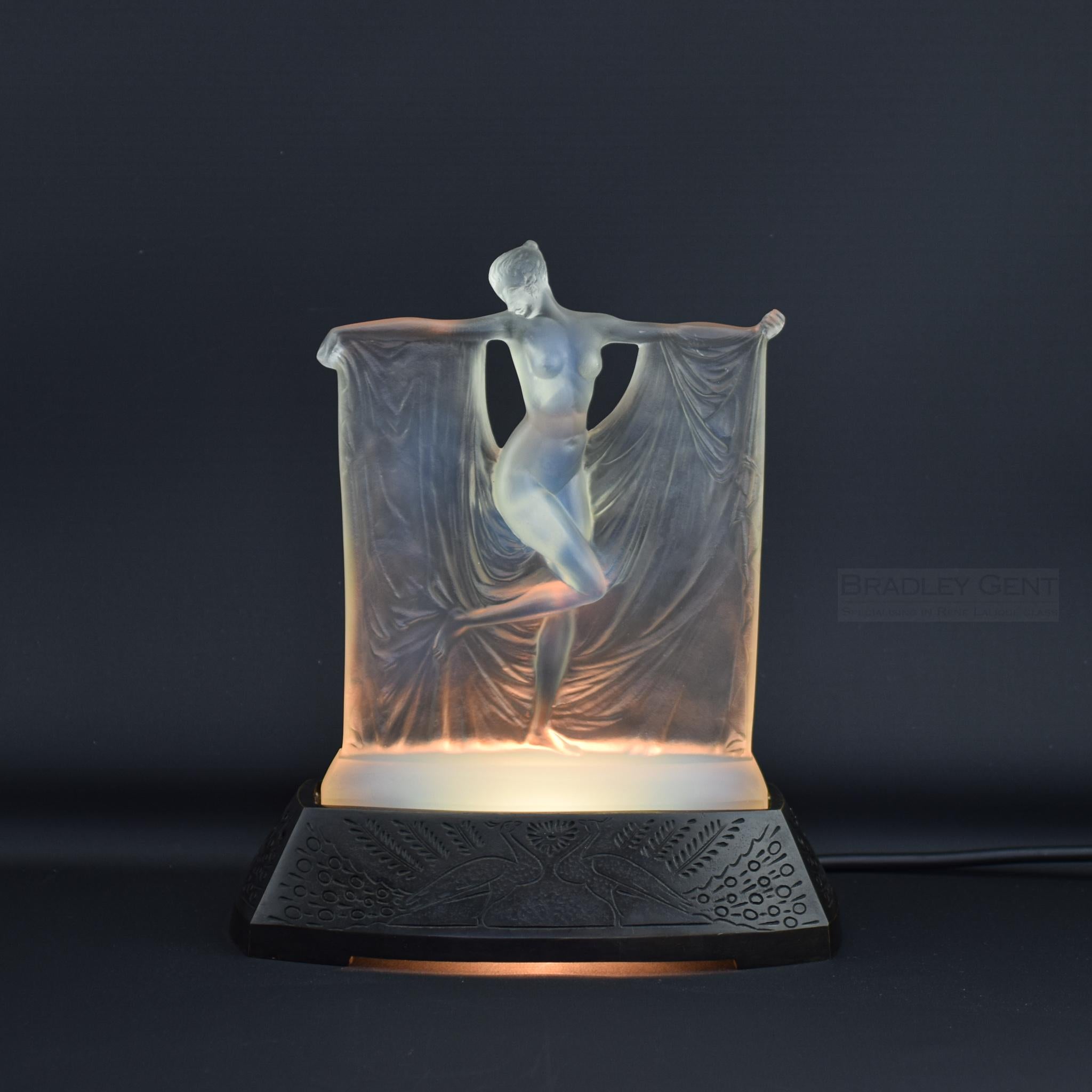 Art Deco Rene Lalique Suzanne opalescent glass statuette C1925