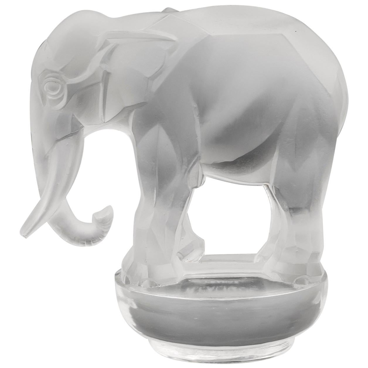 René Lalique Toby Elephant Paper Weight, 20th Century