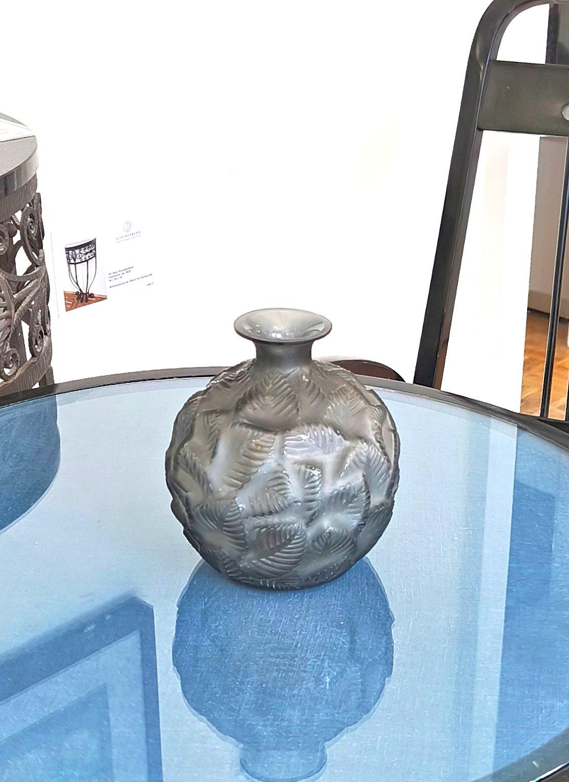 René Lalique grey glass art deco Vase 