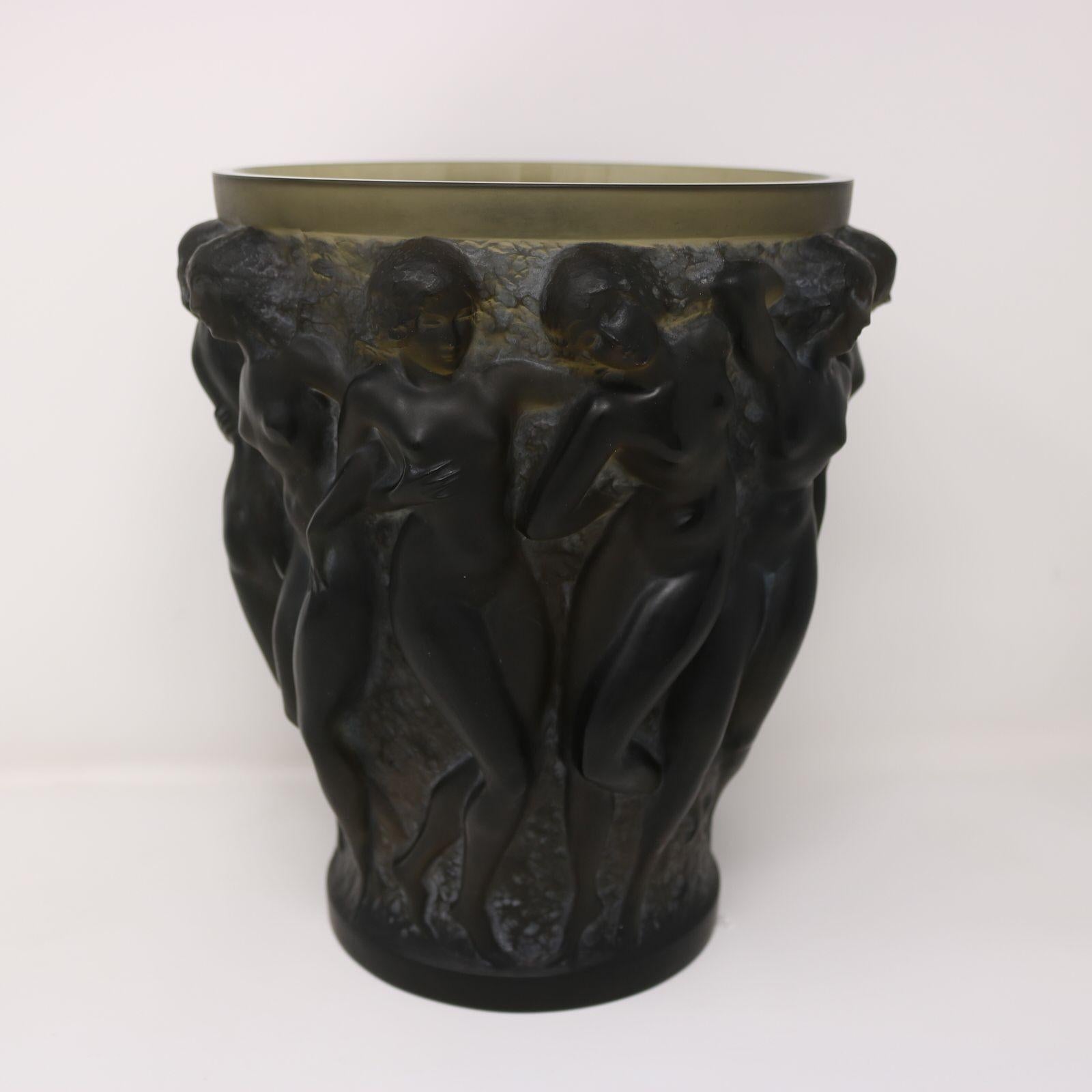 Verre Vase Bacchantes en verre Topaze de Rene Lalique en vente