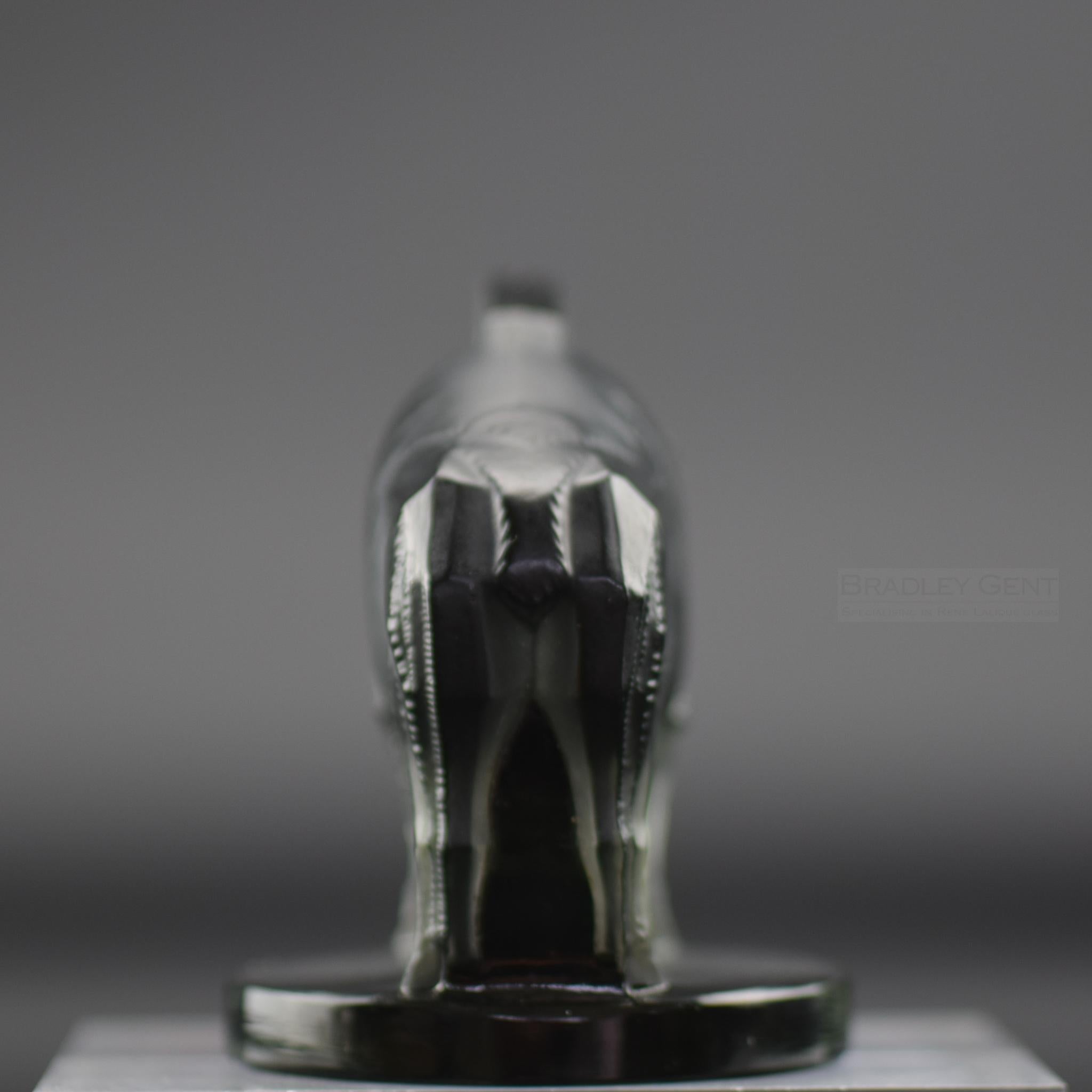Art déco Rene Lalique, mascot de voiture sanglier (mort de renard) C1929 en vente