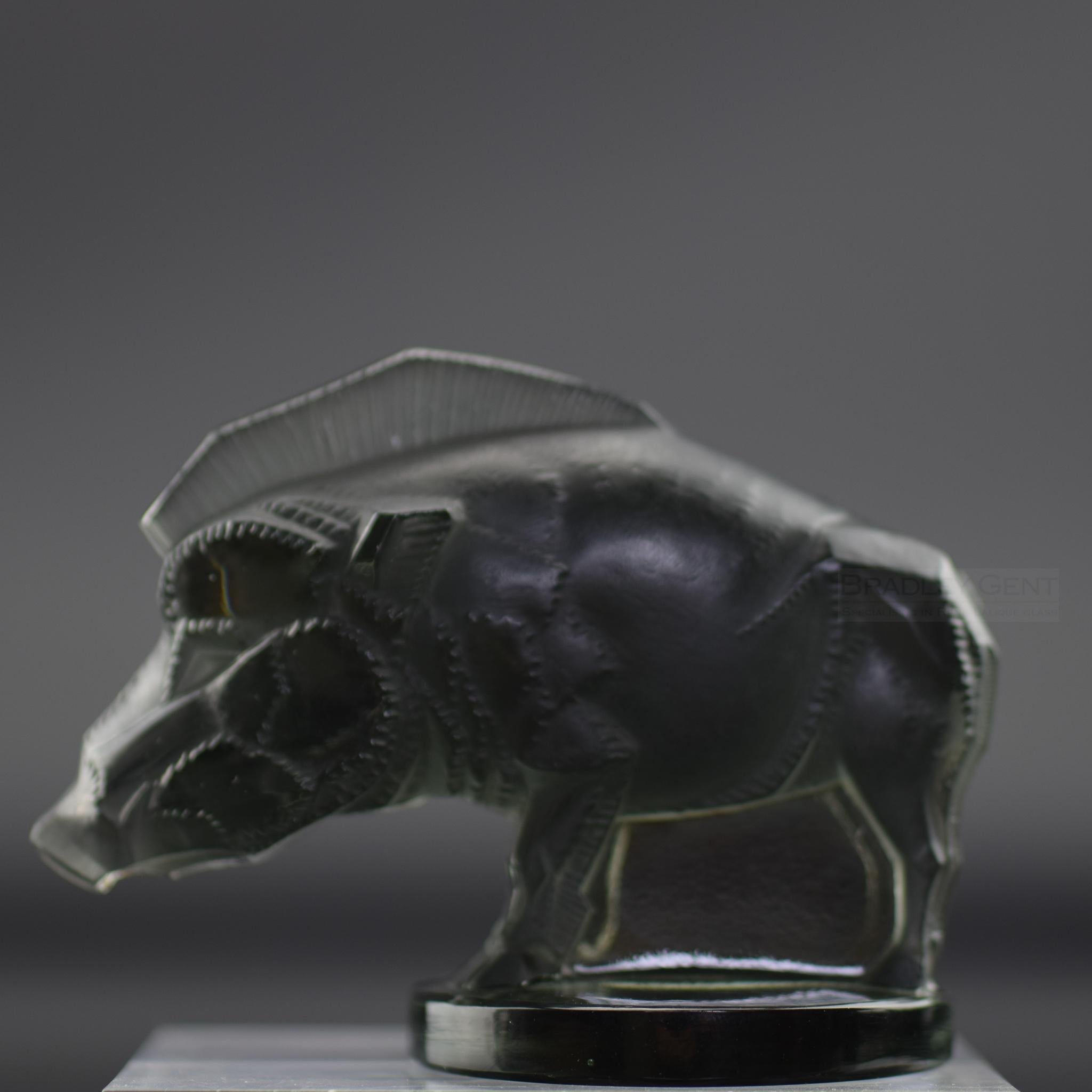 Français Rene Lalique, mascot de voiture sanglier (mort de renard) C1929 en vente