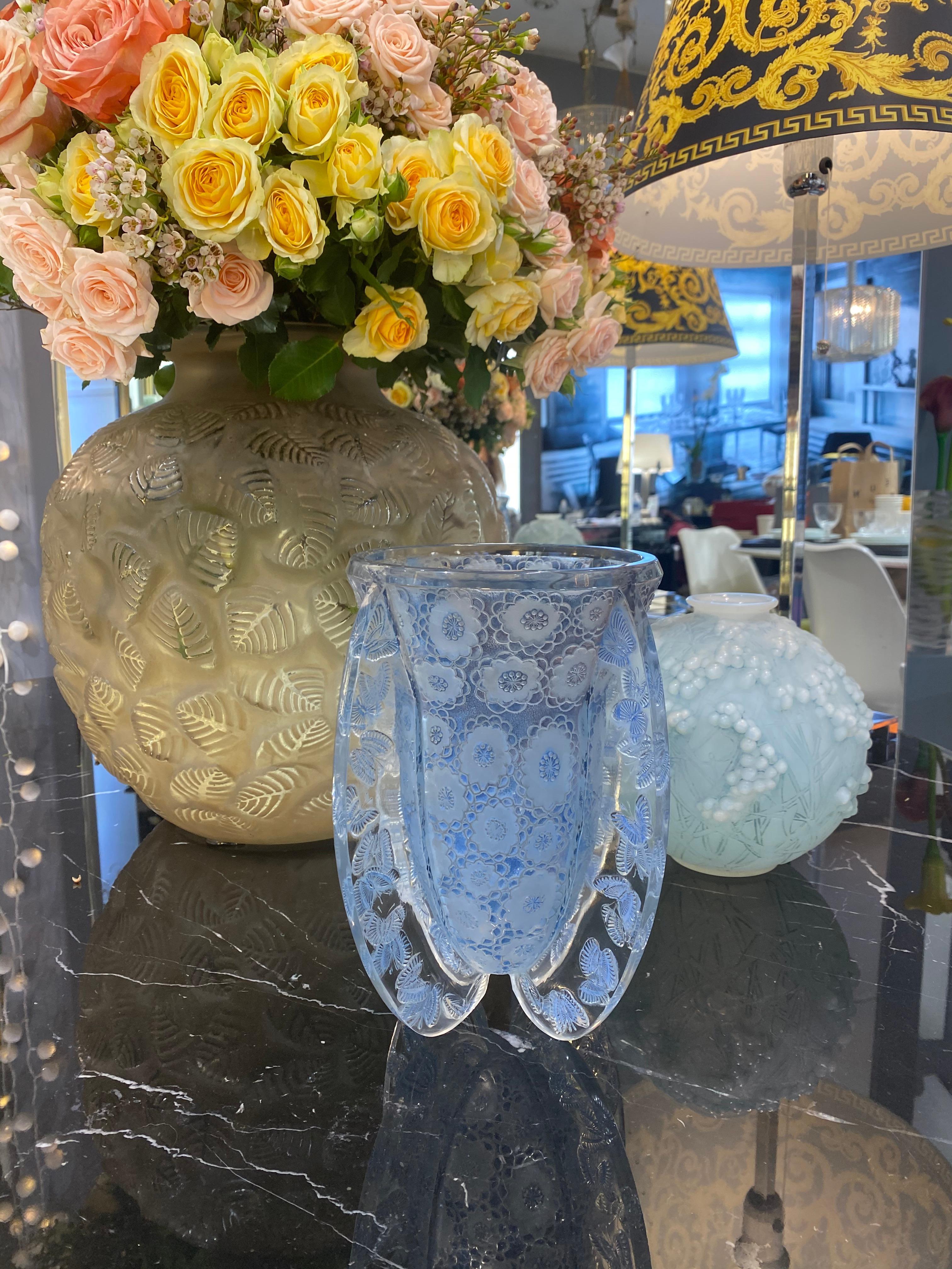 Art Deco René Lalique Vase Papillons