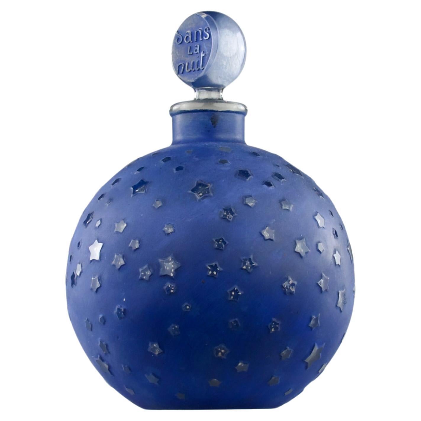René Lalique, Worth "Dans la Nuit" Large Decanter / Perfume Bottle, France 1920s For Sale