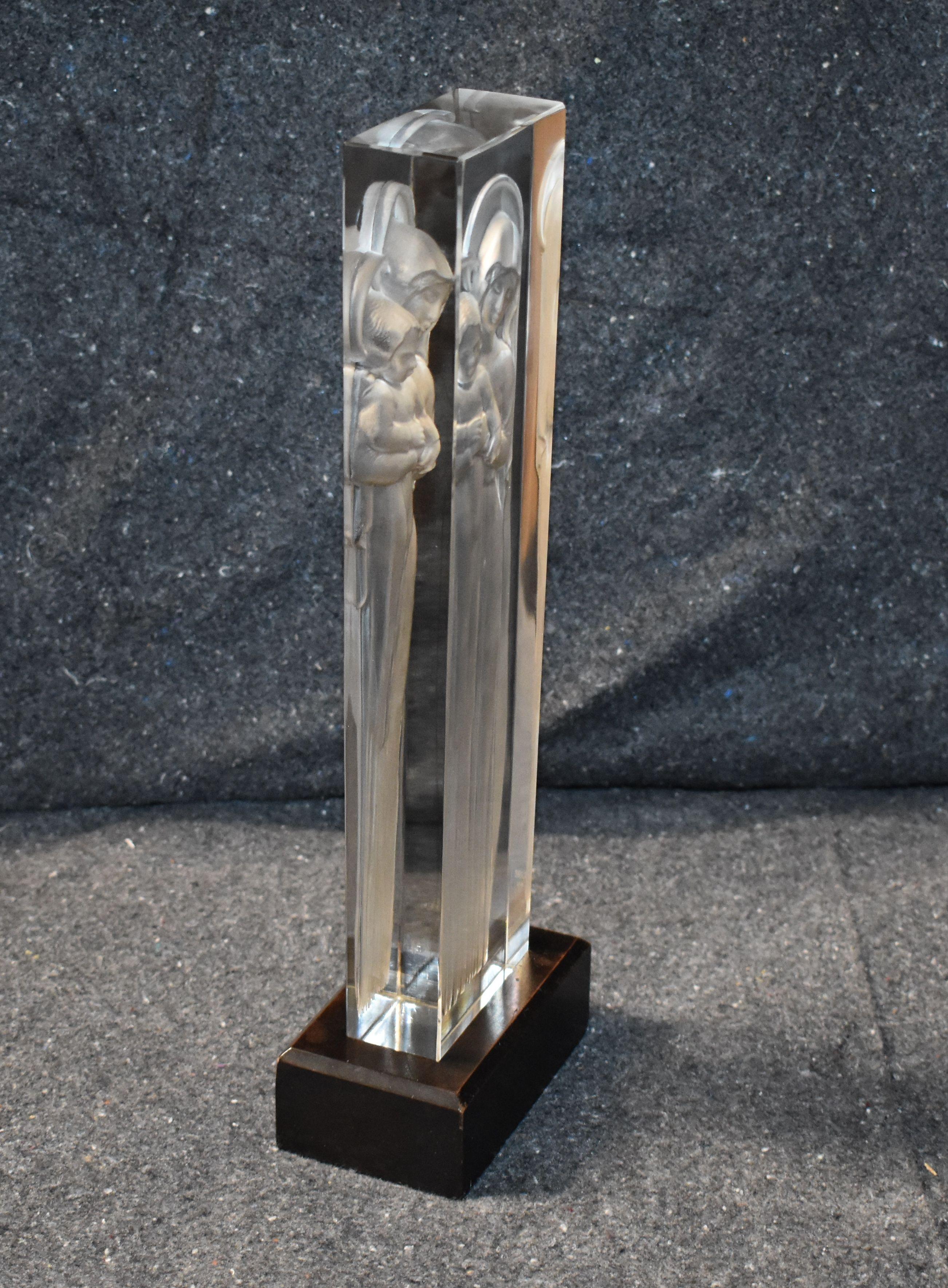 René Laliques 'Vierge a L'Enfant' a Clear and Frosted Glass Sculpture circa 1934 In Good Condition In Cathedral City, CA