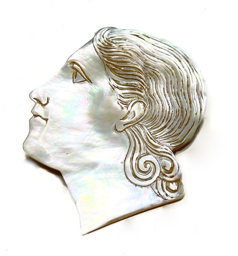 Grande Broche Art Déco Années 1930 En Nacre Et Métal Doré - Diamètre 4,5 Cm - Occasion Bon état