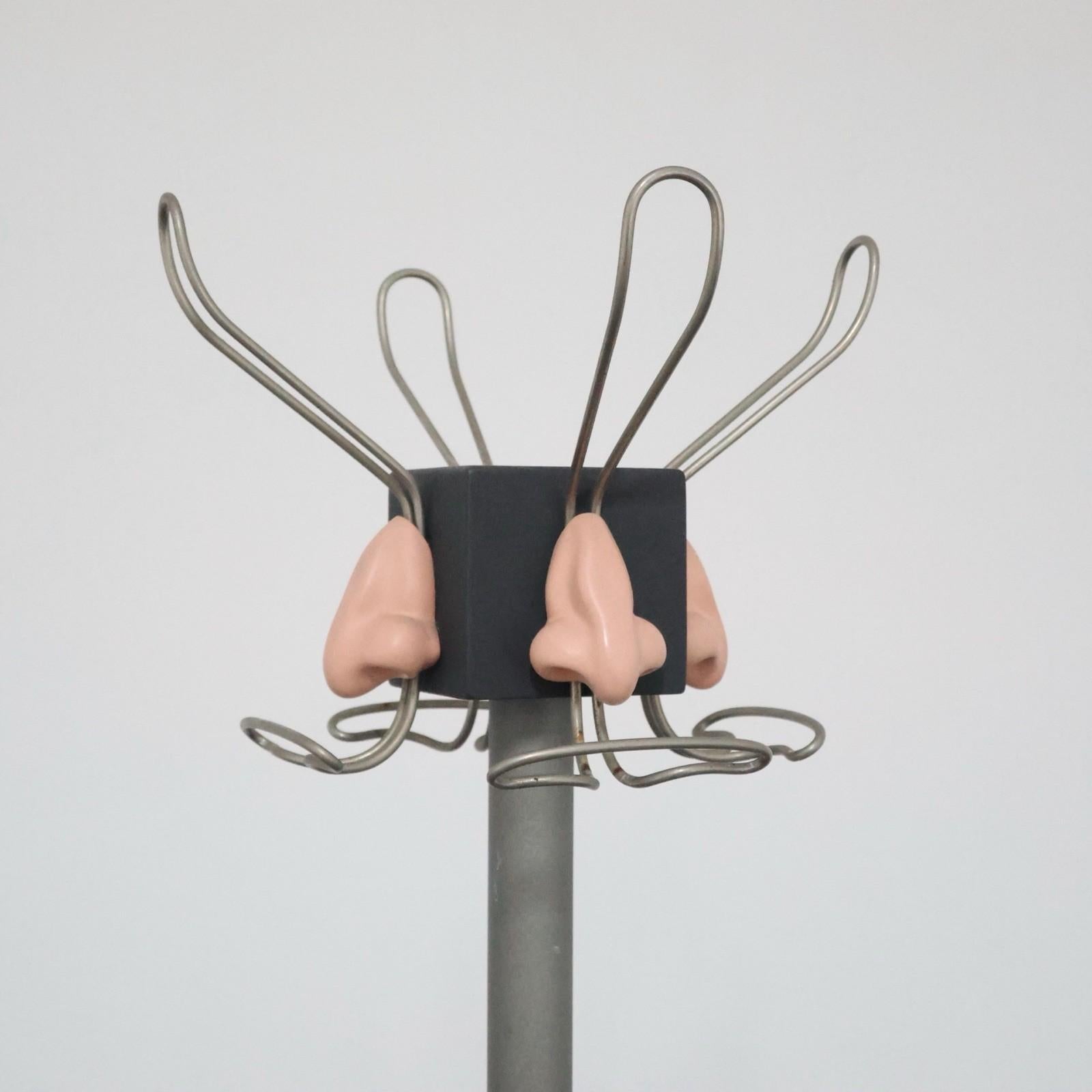 Italian Renè Magritte Appendiabiti pezzo unico Scultoreo Antartidee Anni '80 in vendita