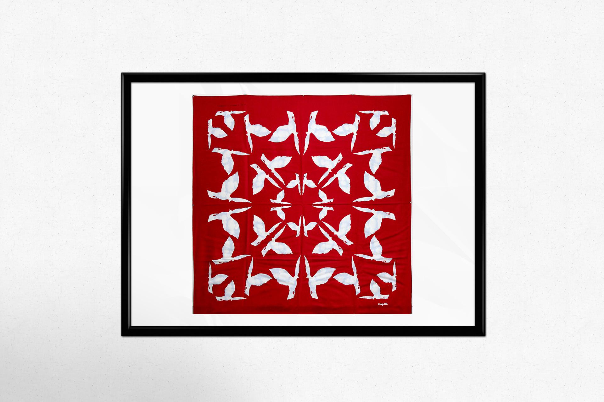Elegant silk scarf from 1993 Les Oiseaux - René Magritte im Angebot 1