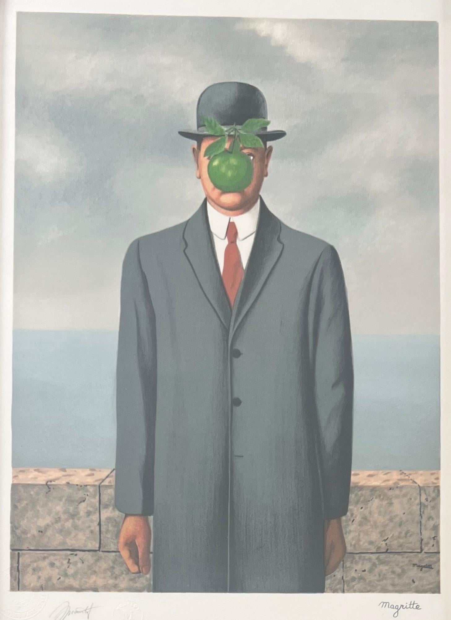 Rene His Le Fils de L'homme Lithographie,  Signé dans une pâte, estampillé et encadré - Print de René Magritte