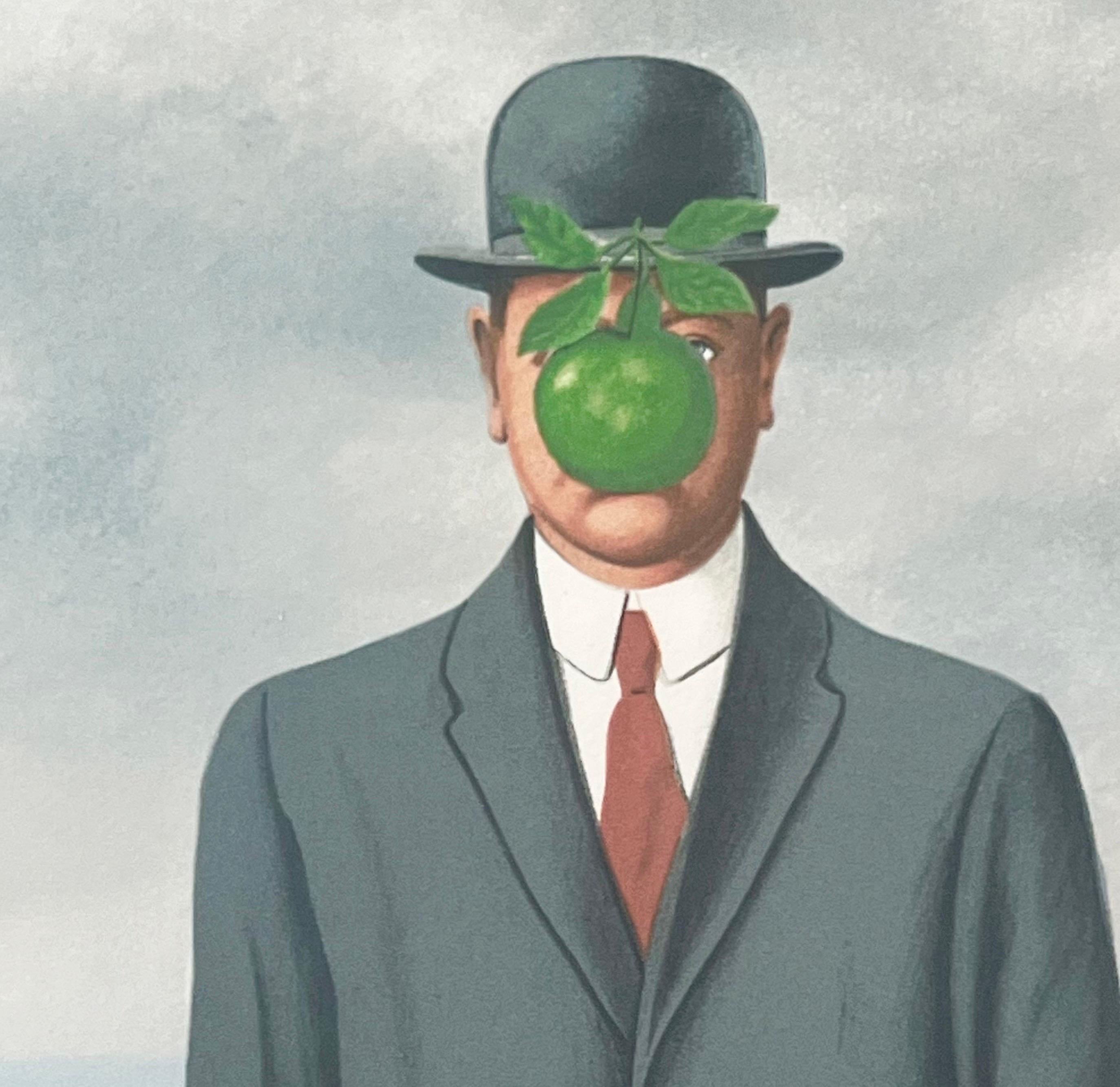 Rene His Le Fils de L'homme Lithographie,  Signé dans une pâte, estampillé et encadré - Gris Figurative Print par René Magritte