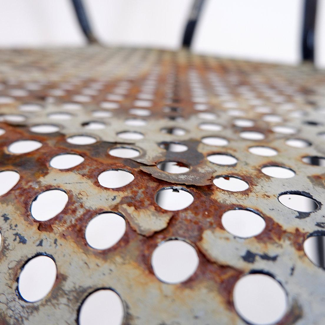 Rene Malaval 'Radar' Metal Mid-Century French Garden Chairs Set of 2 In Good Condition For Sale In Linkebeek, BE