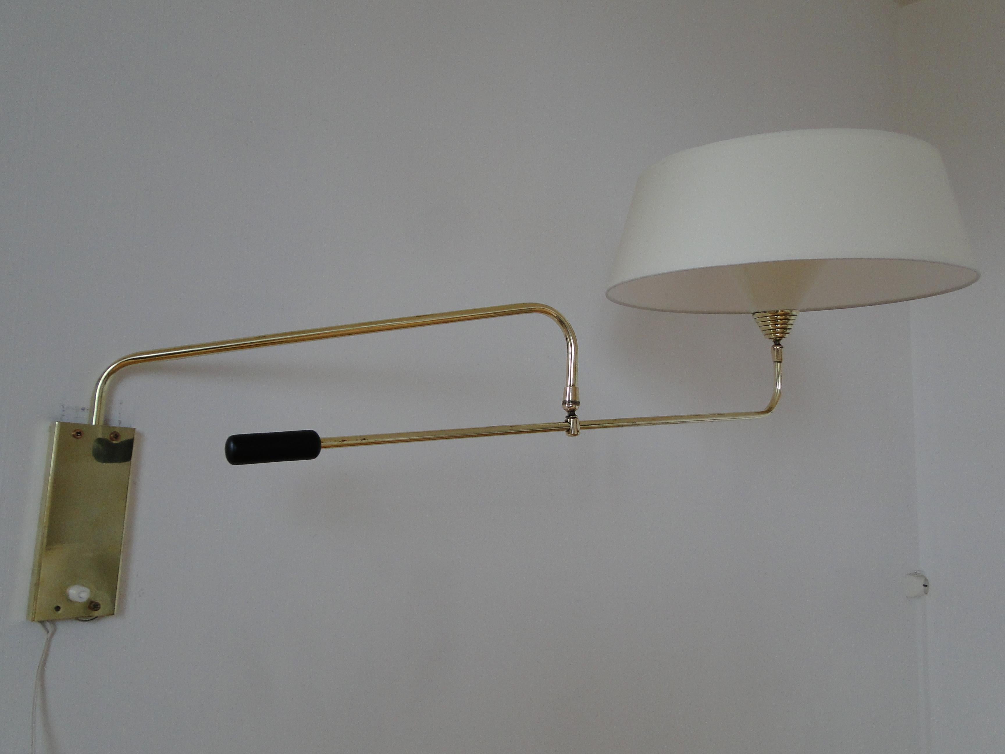 Rene Mathieu Arlus Lunel French Counterweight Multi Adjustable Wall Lamp Brass  For Sale 4