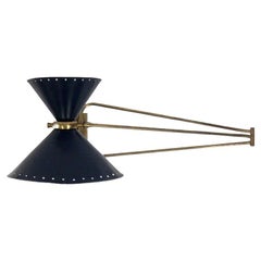 Rene Mathieu für Maison Lunel Großer schwenkbarer Wandleuchter