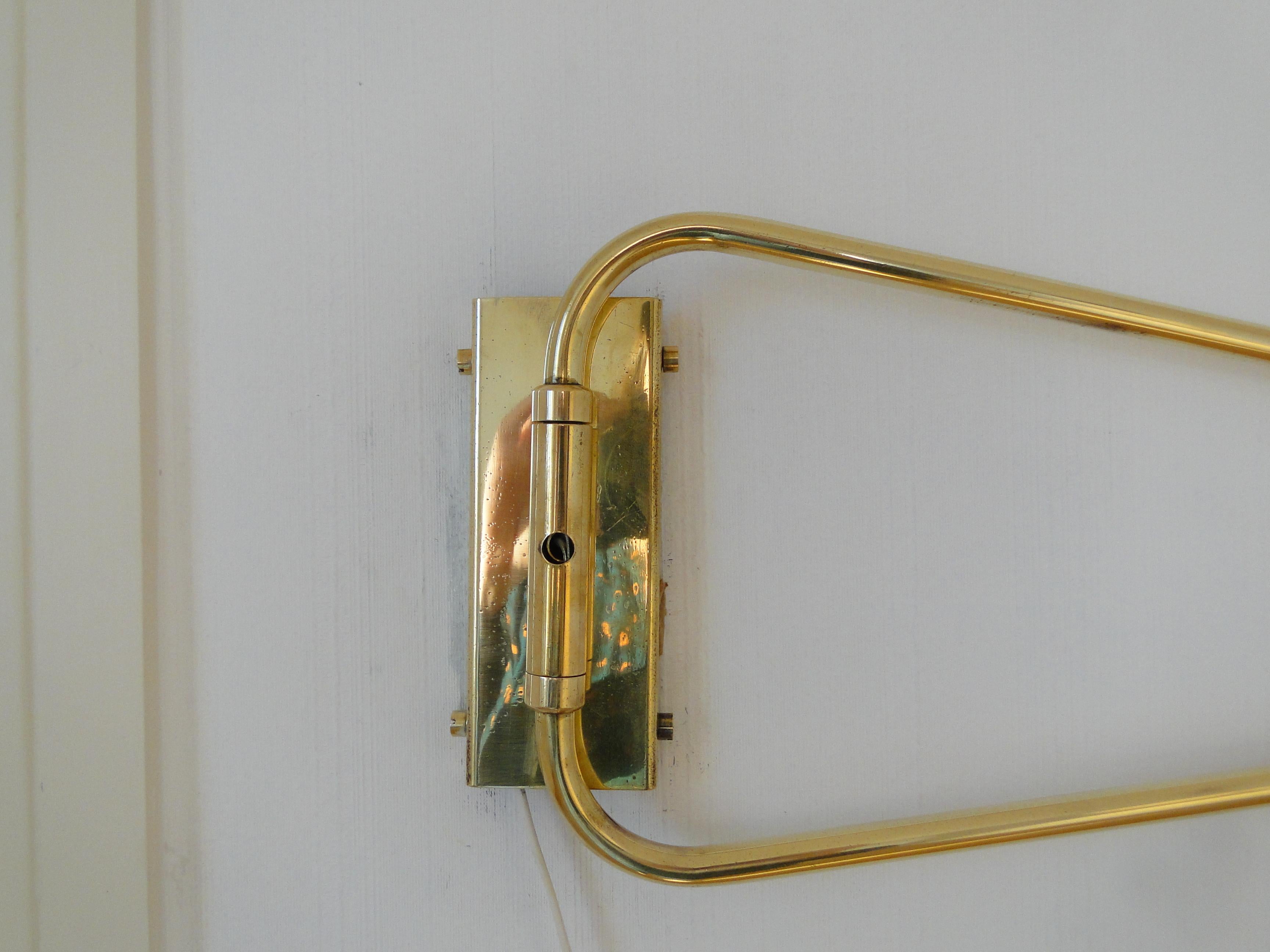 20th Century Rene Mathieu Large Vintage Brass Double Arms Adjustable Diabolo Wall Lamp France