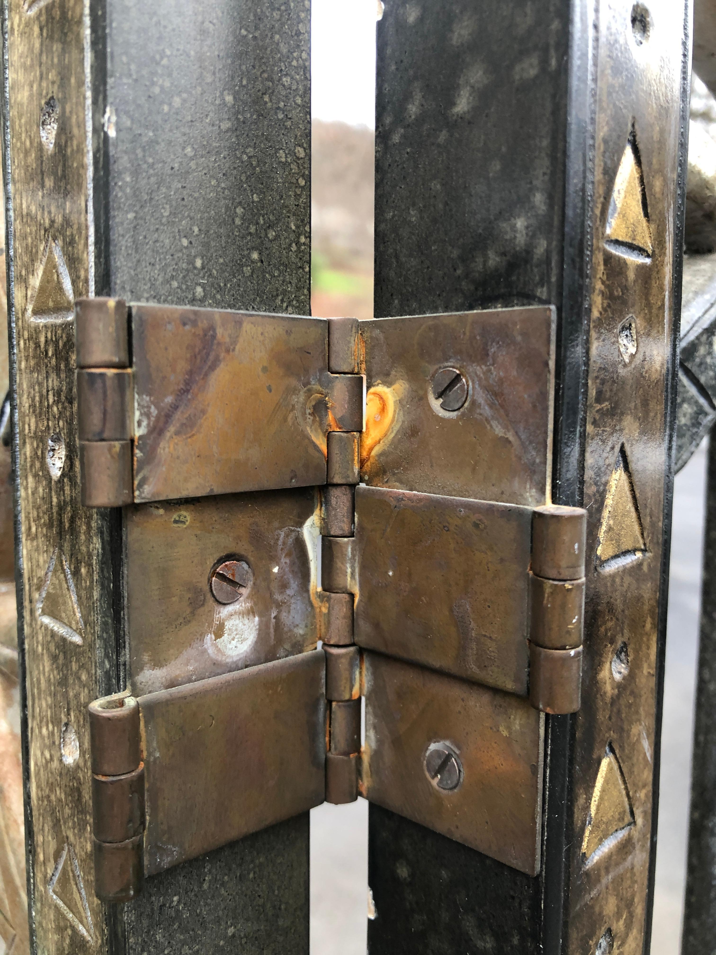 Mid-20th Century Rene Paul Chambellan Style Art Deco Screen Mixed Metal