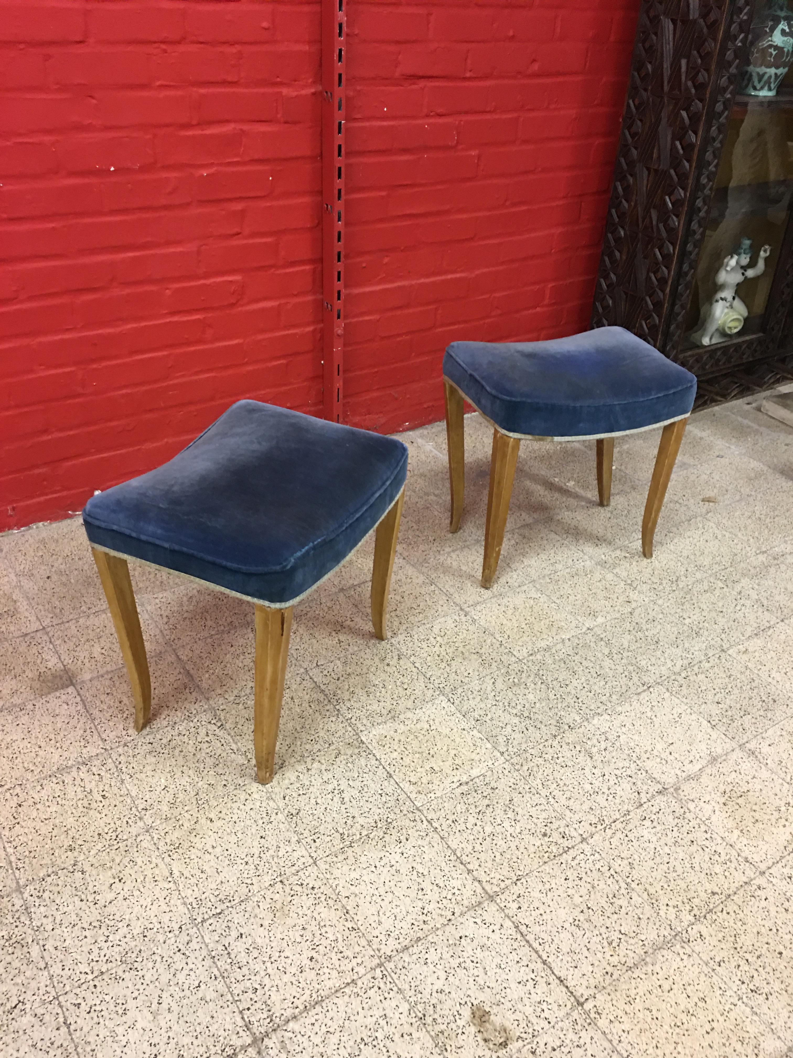 Velours René Prou, 2 tabourets Art déco en bois laqué et velours bleu, circa 1940-1950 en vente