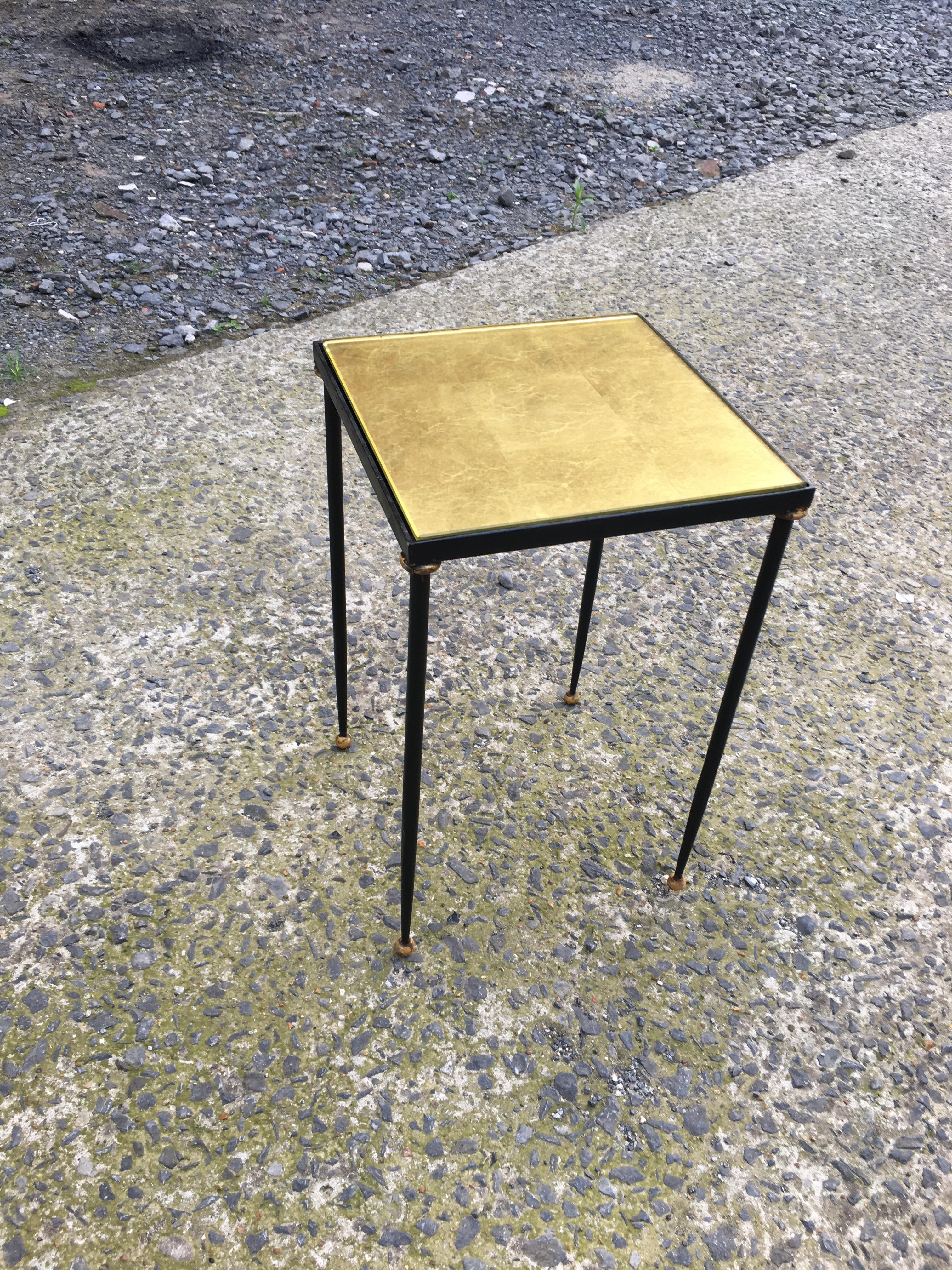 Art Deco René Prou, Elegant Side Table in Lacquered and Gilded Metal, circa 1940