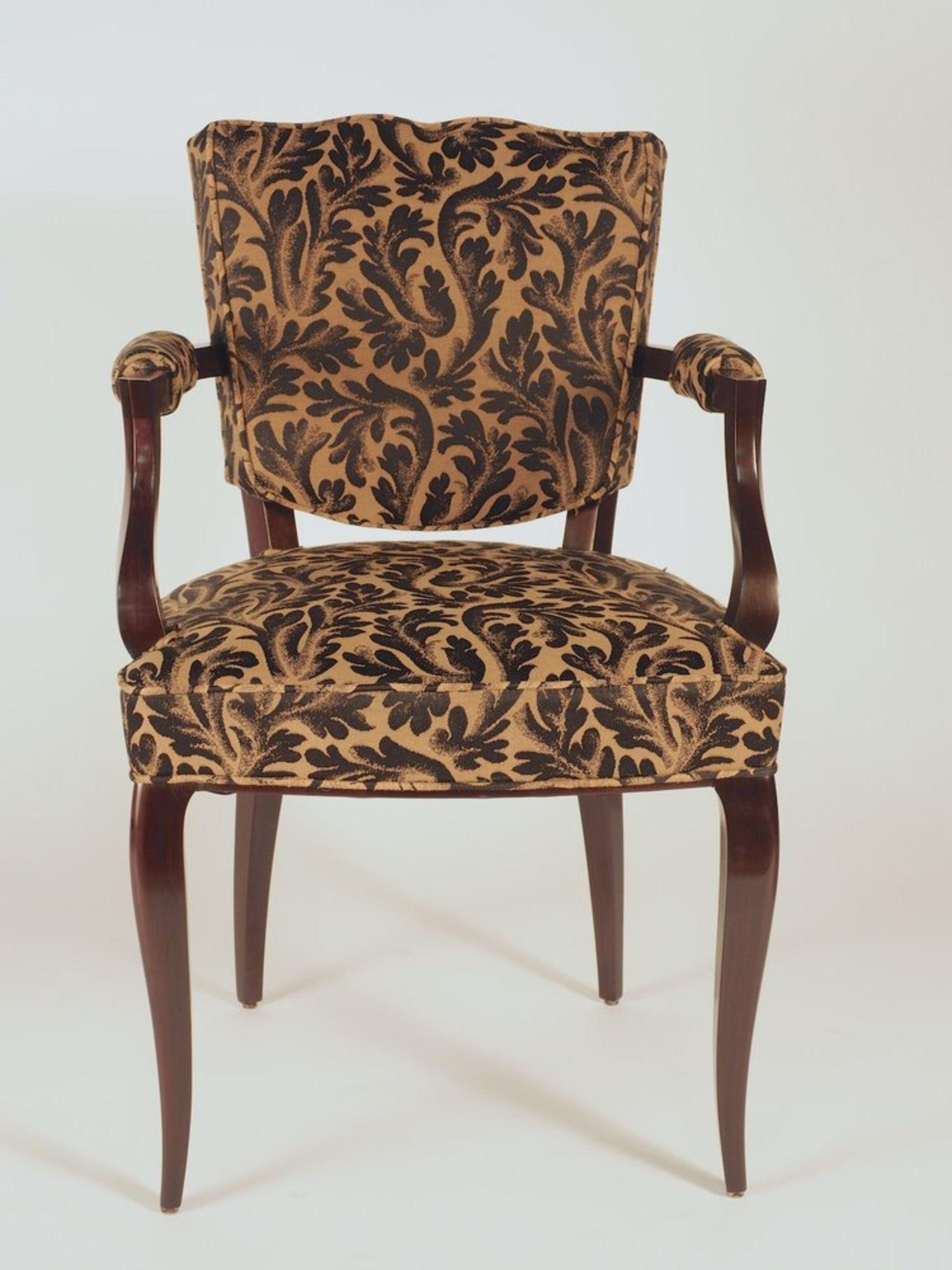 Paire de fauteuils Art Déco en hêtre teinté par René Prou, vers 1935.

Restauré et nouvellement tapissé.

 Dimensions : 21,5