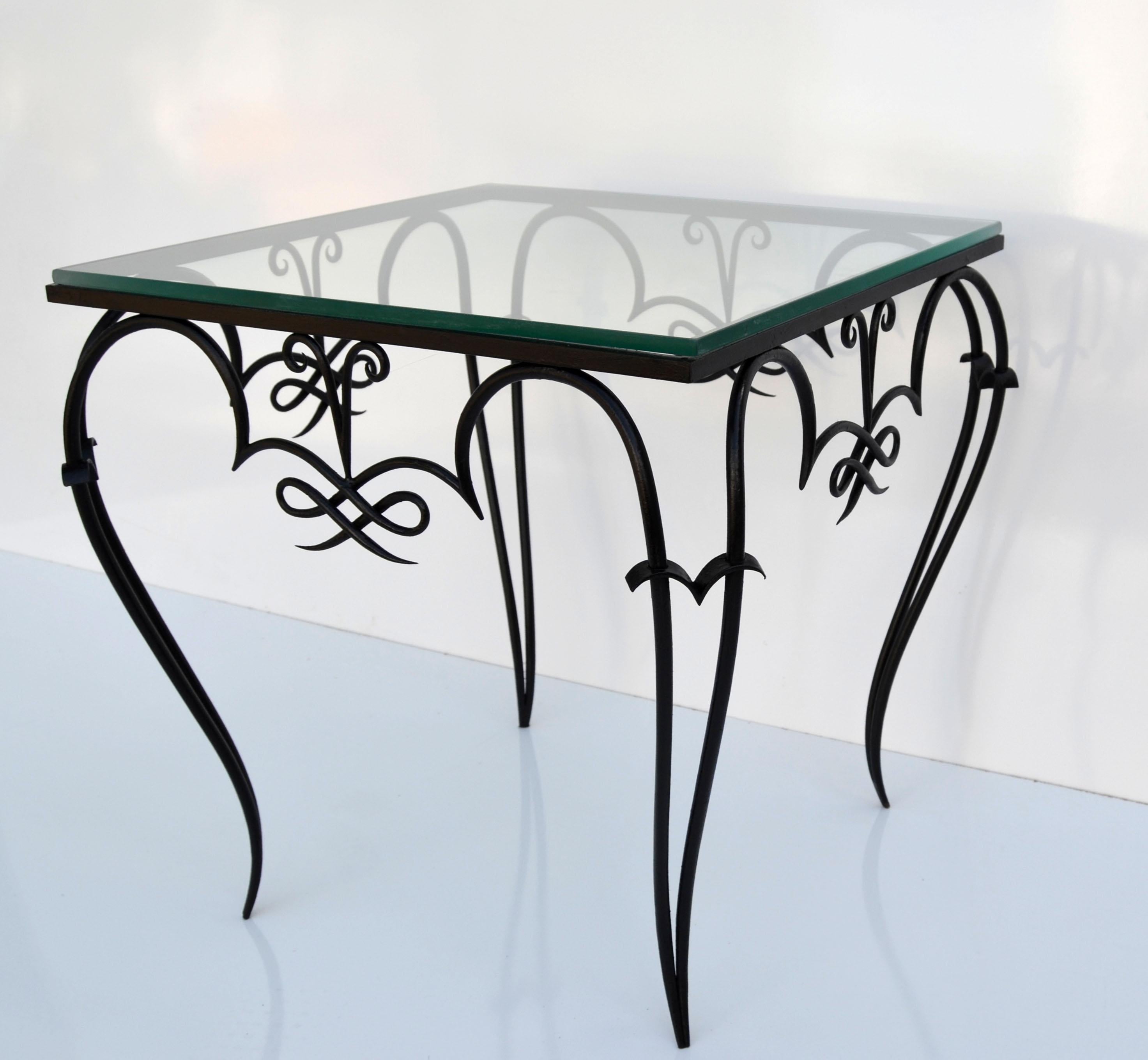 René Prou Style Art Deco Black Wrought Iron & Glass Top Side Table France, 1940 In Good Condition For Sale In Miami, FL