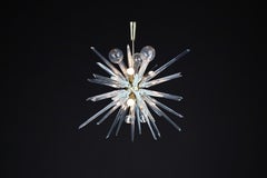 Lustre spoutnik en laiton René Roubíček conçu en République tchèque Années 1960