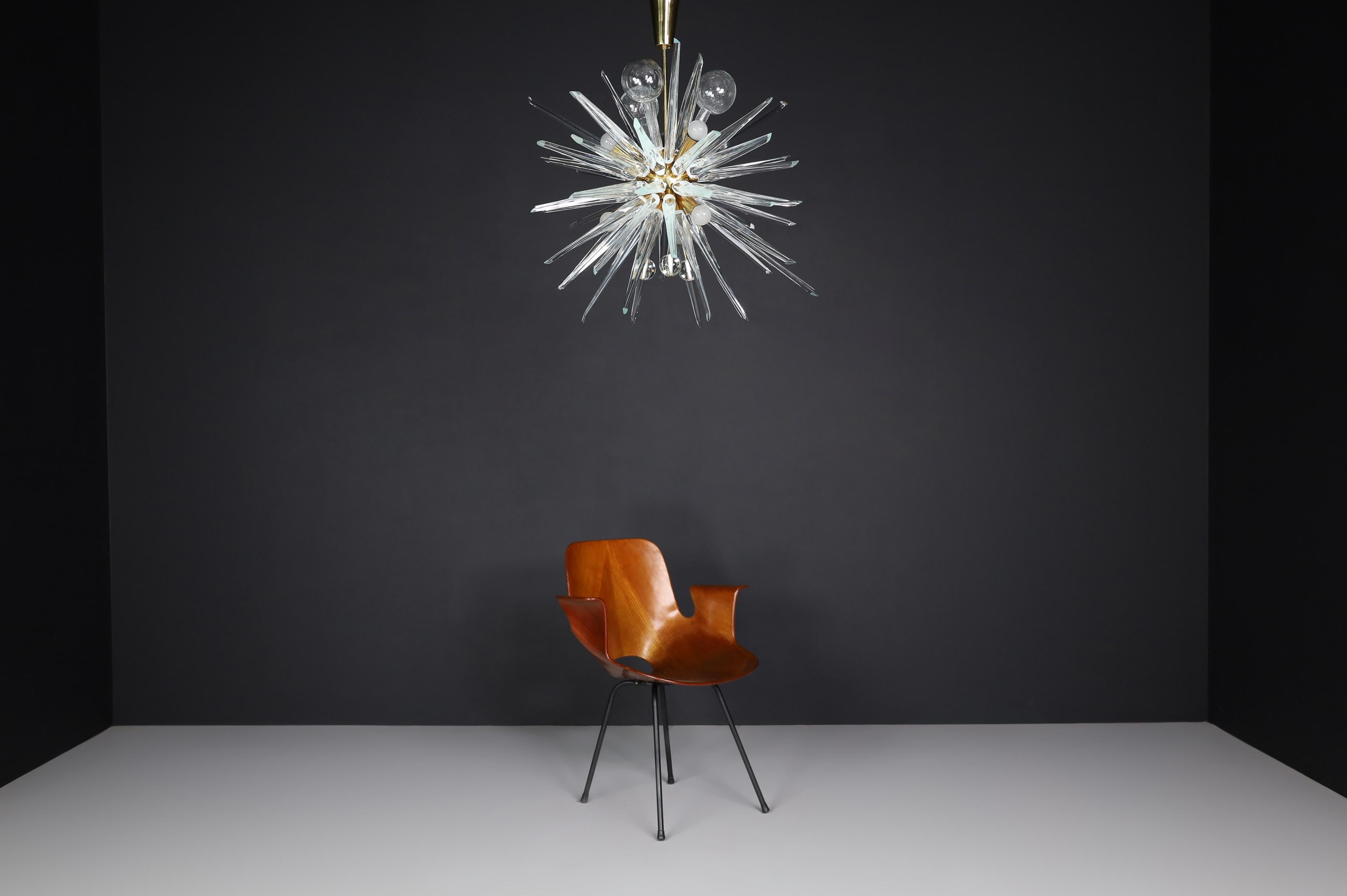 Mid-Century Modern René Roubíček Brass Sputnik Chandelier Designed in the Czech Republic 1960s