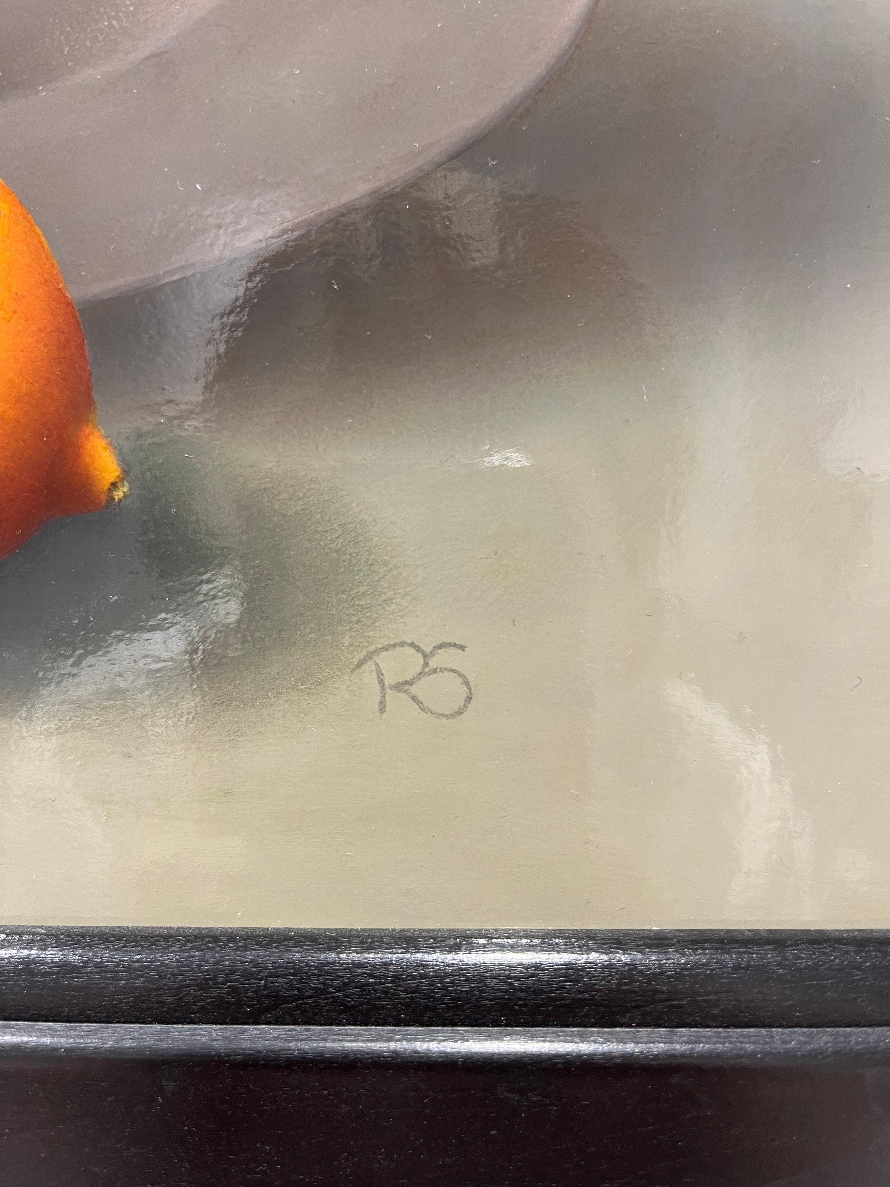 Durante su exitosa carrera como orfebre creció en el artista holandés René Smoorenburg (1954) el deseo de pintar. La atención al detalle, que era de gran importancia en su trabajo como orfebre, resultó de gran valor al pintar sus fieles bodegones.