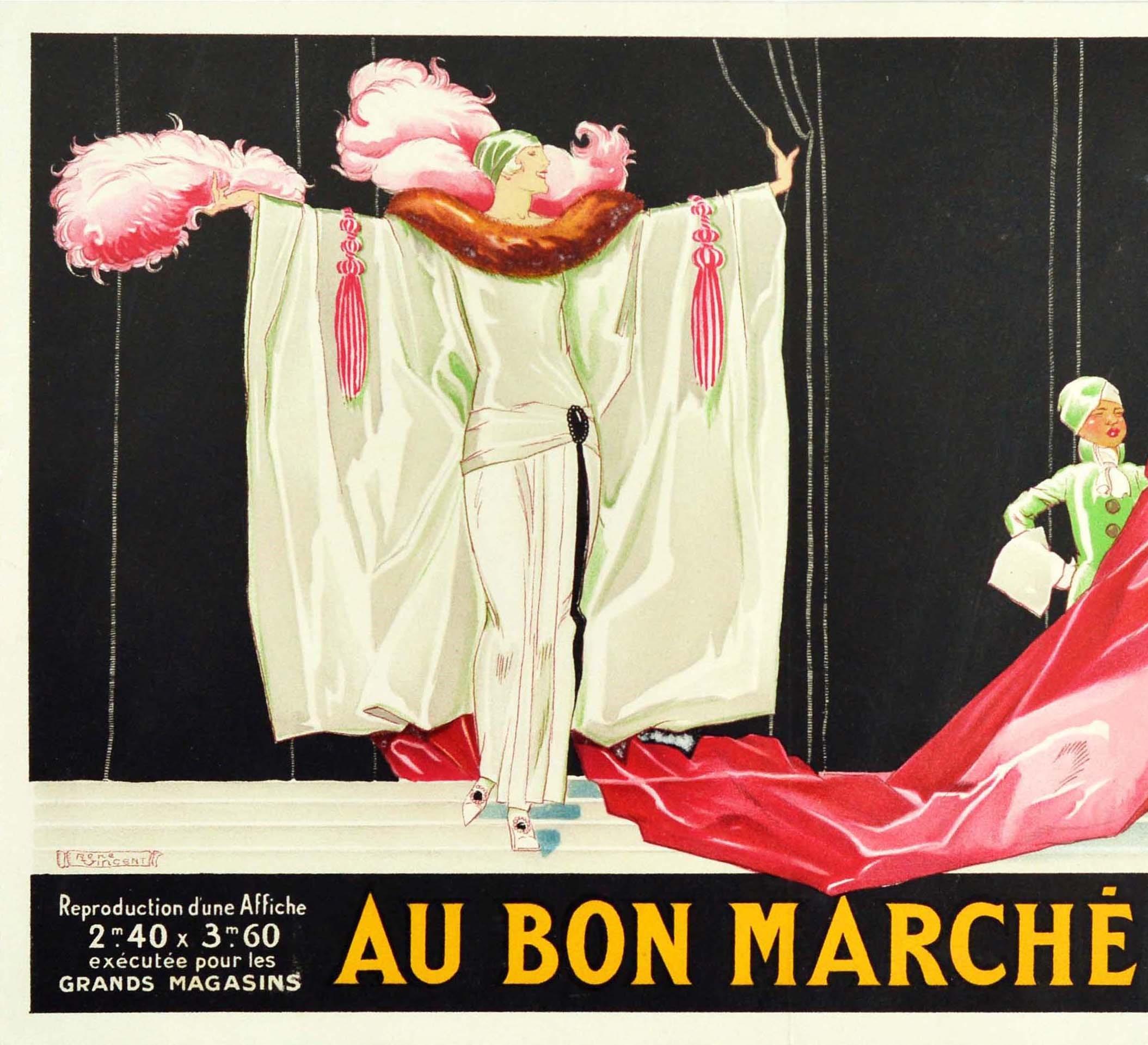 Affiche vintage d'origine Au Bon Marche Paris Fashion Textiles Fabric Stage Design - Print de Rene Vincent