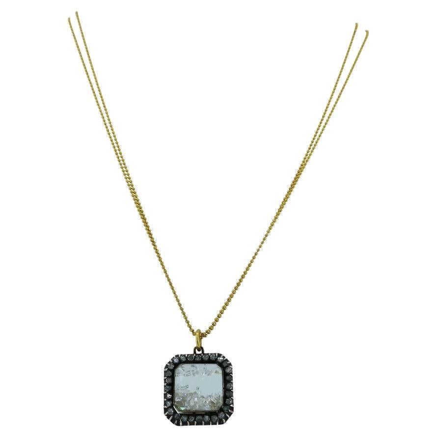 Renee Lewis Collier pendentif Shake en or 18 carats avec diamants et cristal craquelé en vente