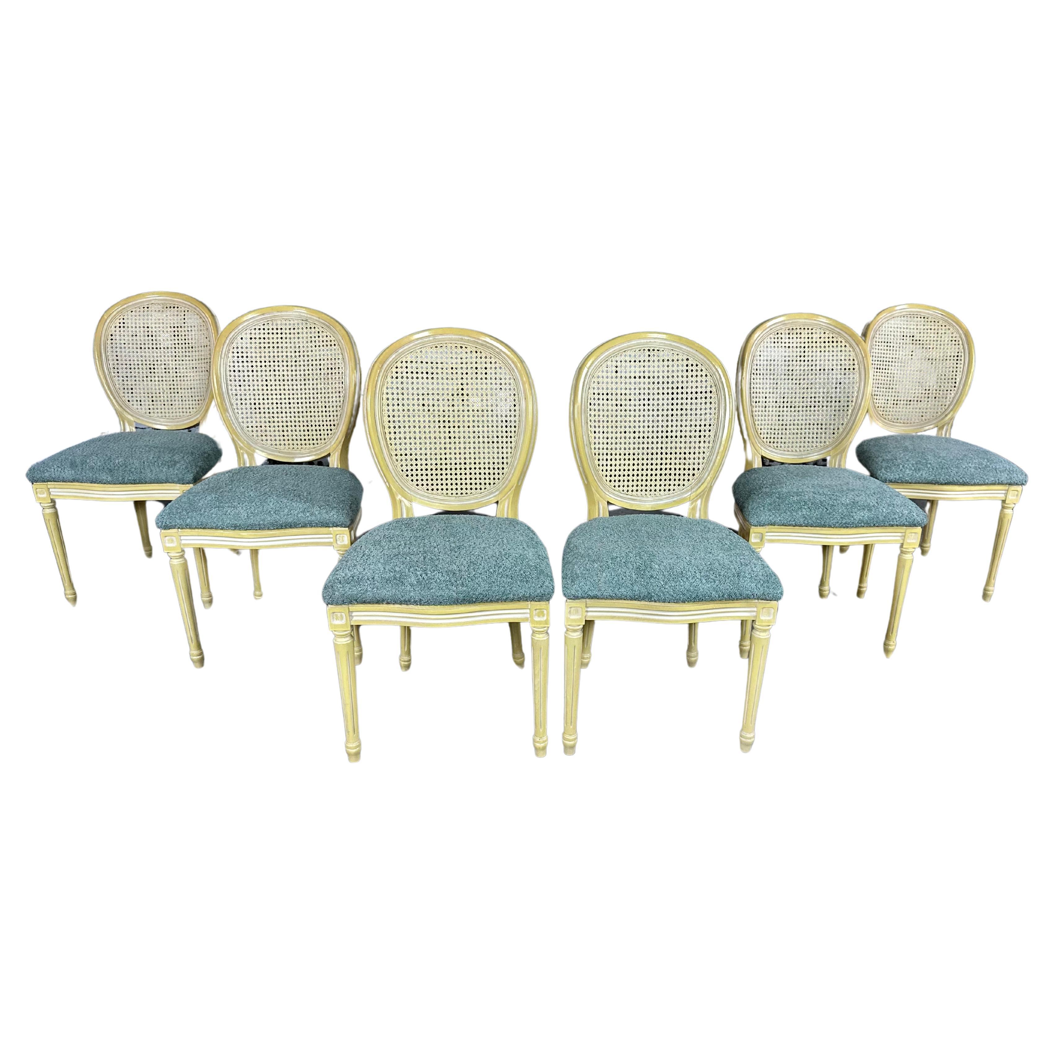 Chaises de salle à manger à dossier canné en médaillon de style Louis XVI renouvelées - Ensemble de 6 en vente