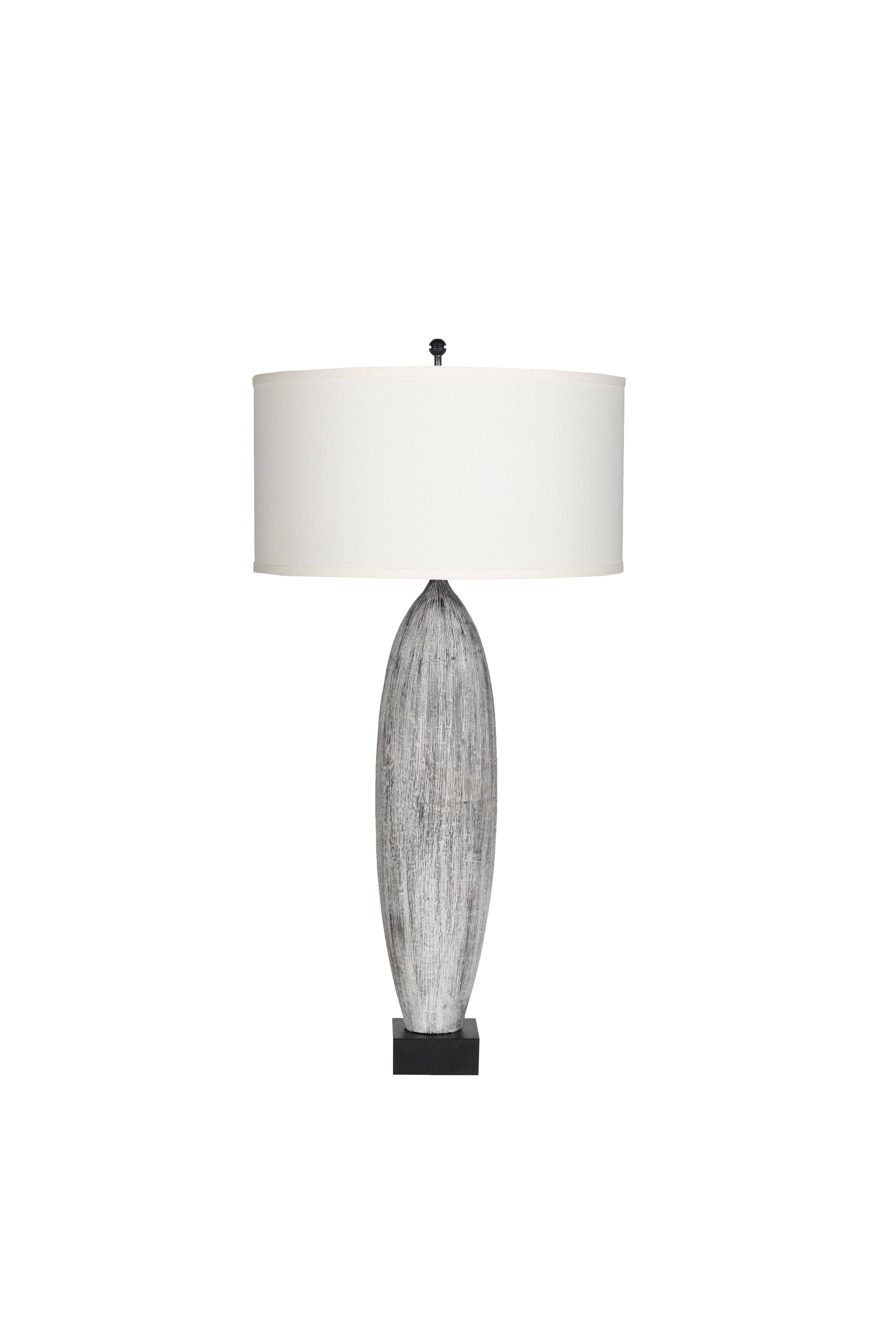 Reng, Ceramic Textured Table Lamp In New Condition In Dallas, TX