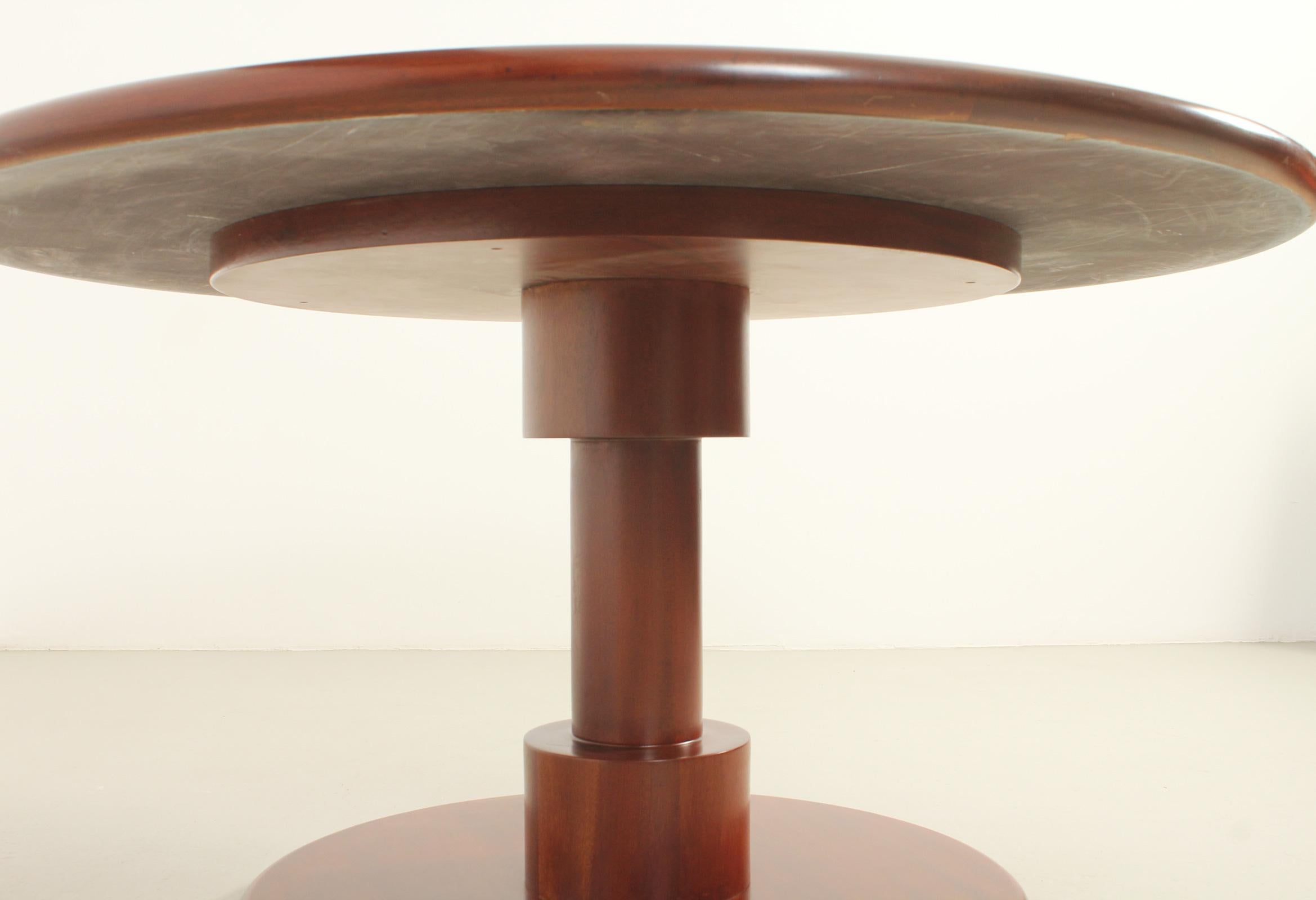 Mid-20th Century Reno Dining Table by Correa and Milá, 1961 For Sale