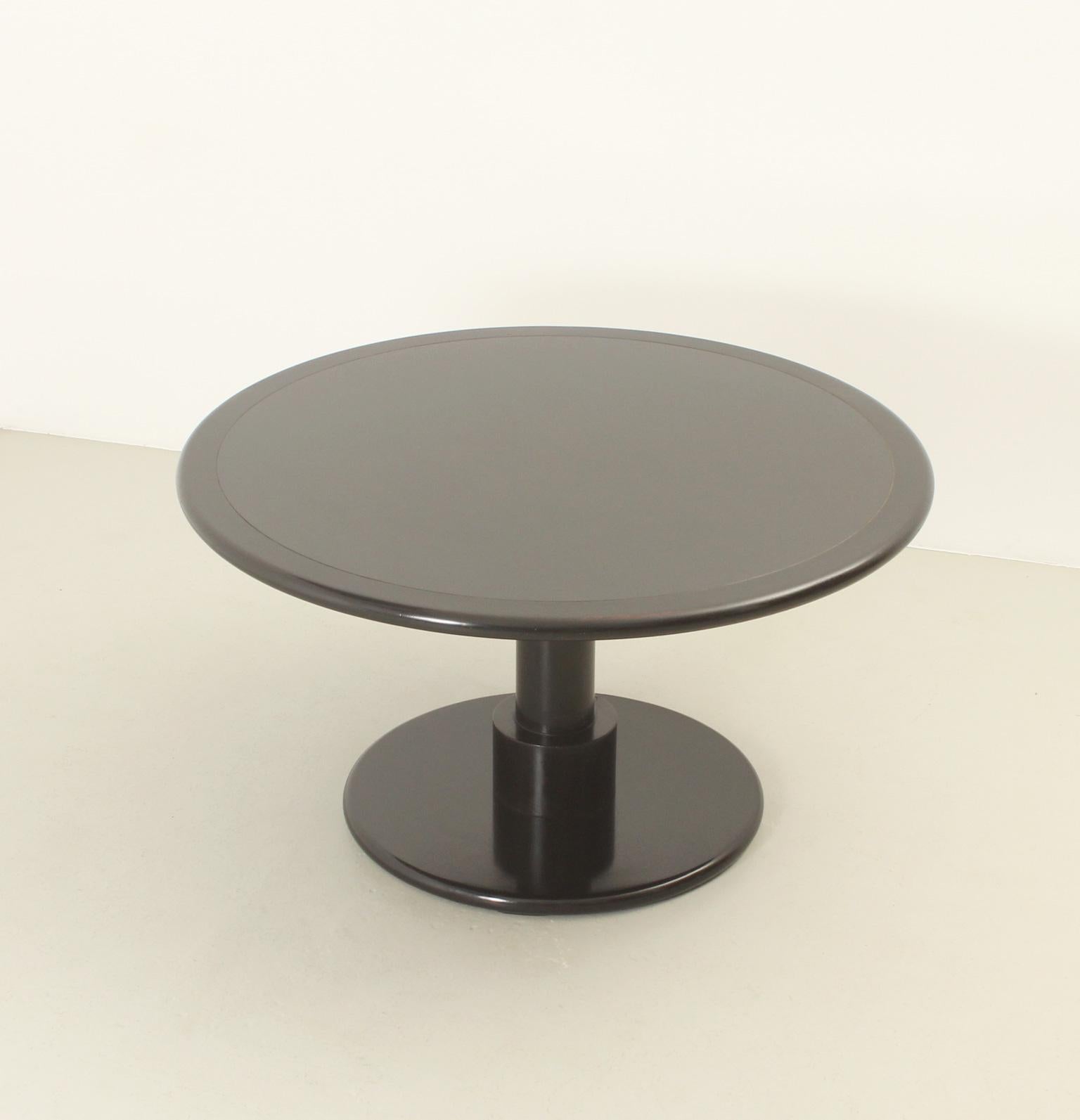 Reno Dining Table by Spanish Architects Correa & Milá, 1961 For Sale 4