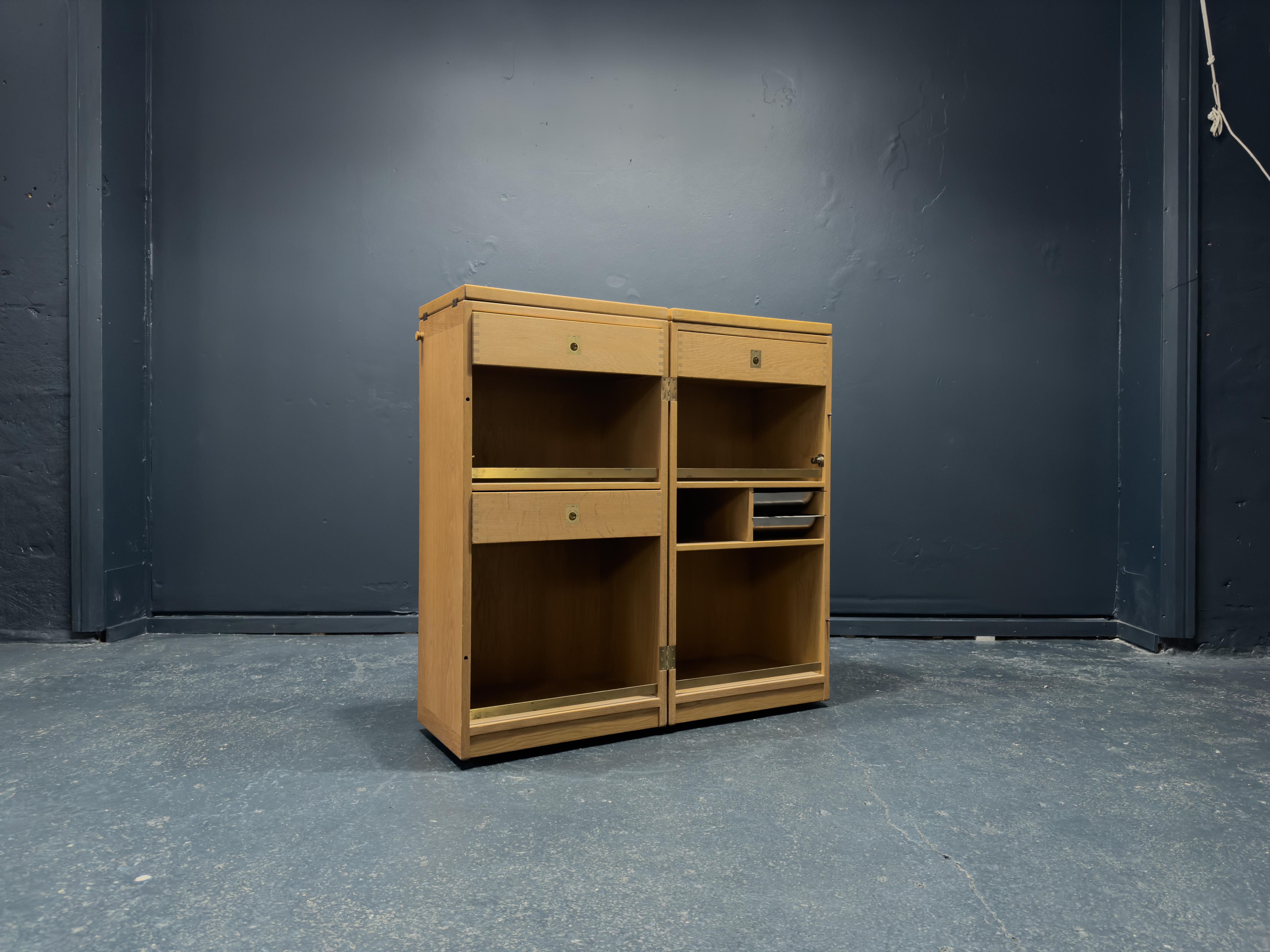 Reno Wahl Iversen Captains Bar en vente 1