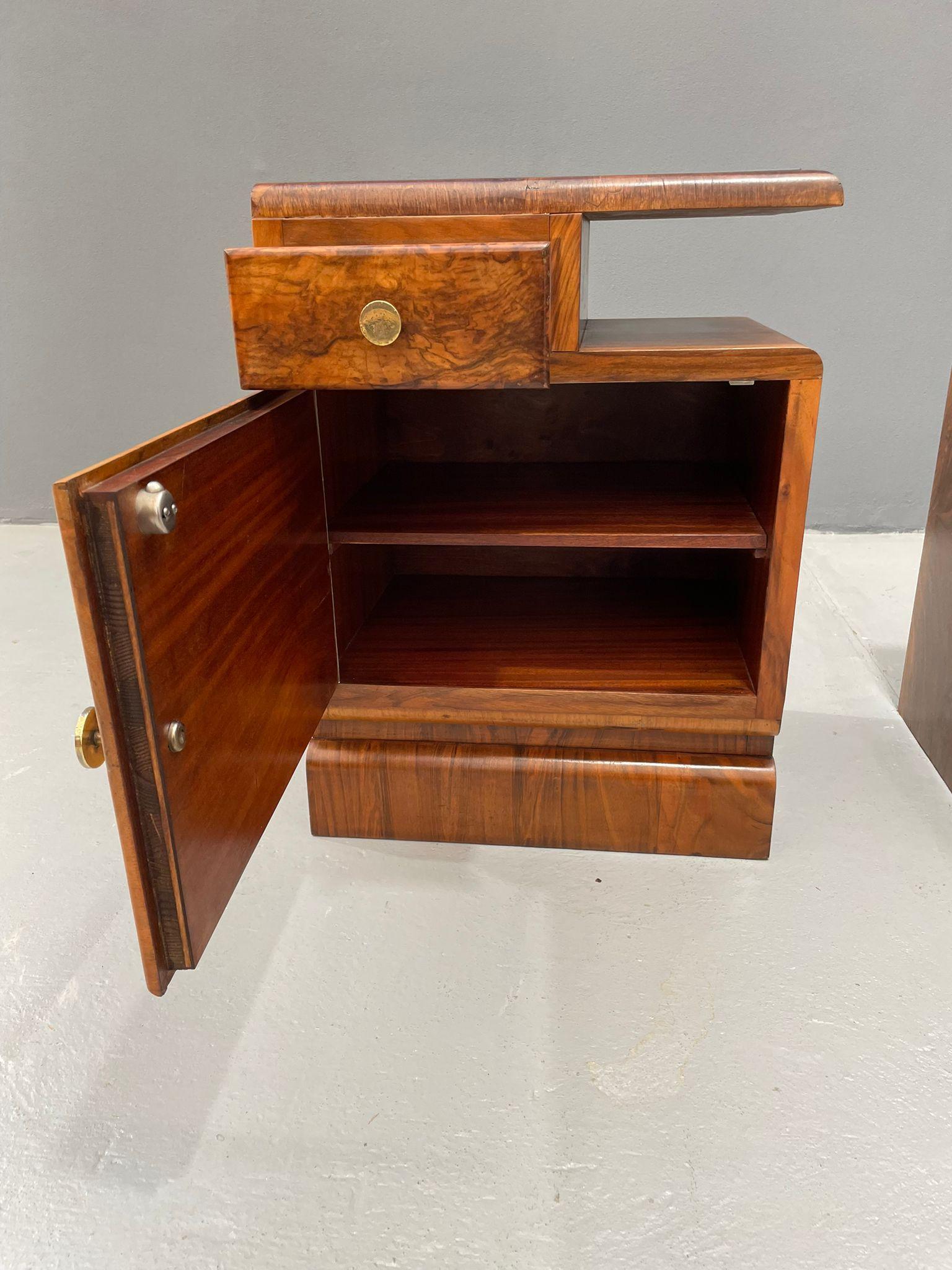 Renovated 1930s Art Deco Bedside Tables – Vintage Czechoslovak Nightstands Bon état - En vente à Prague 8, CZ