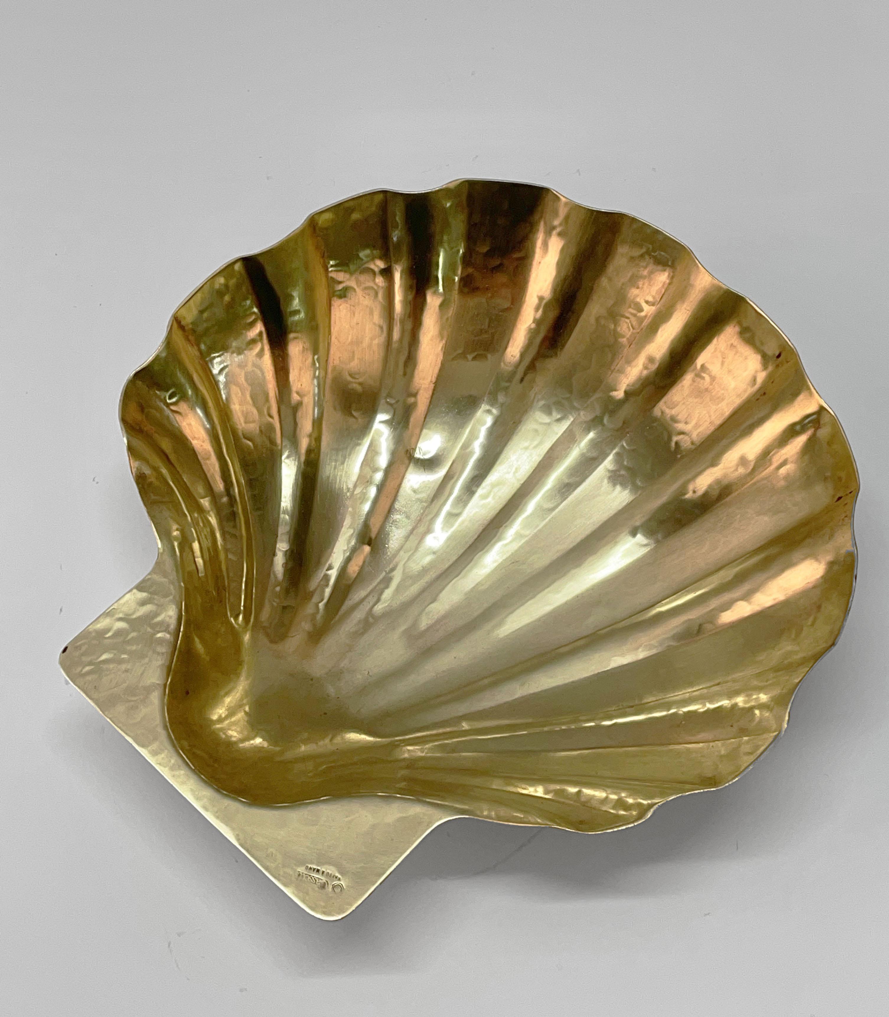 Renzo Cassetti Midcentury Italian Handmade Brass Shell-Shaped Bowl, 1960s 6