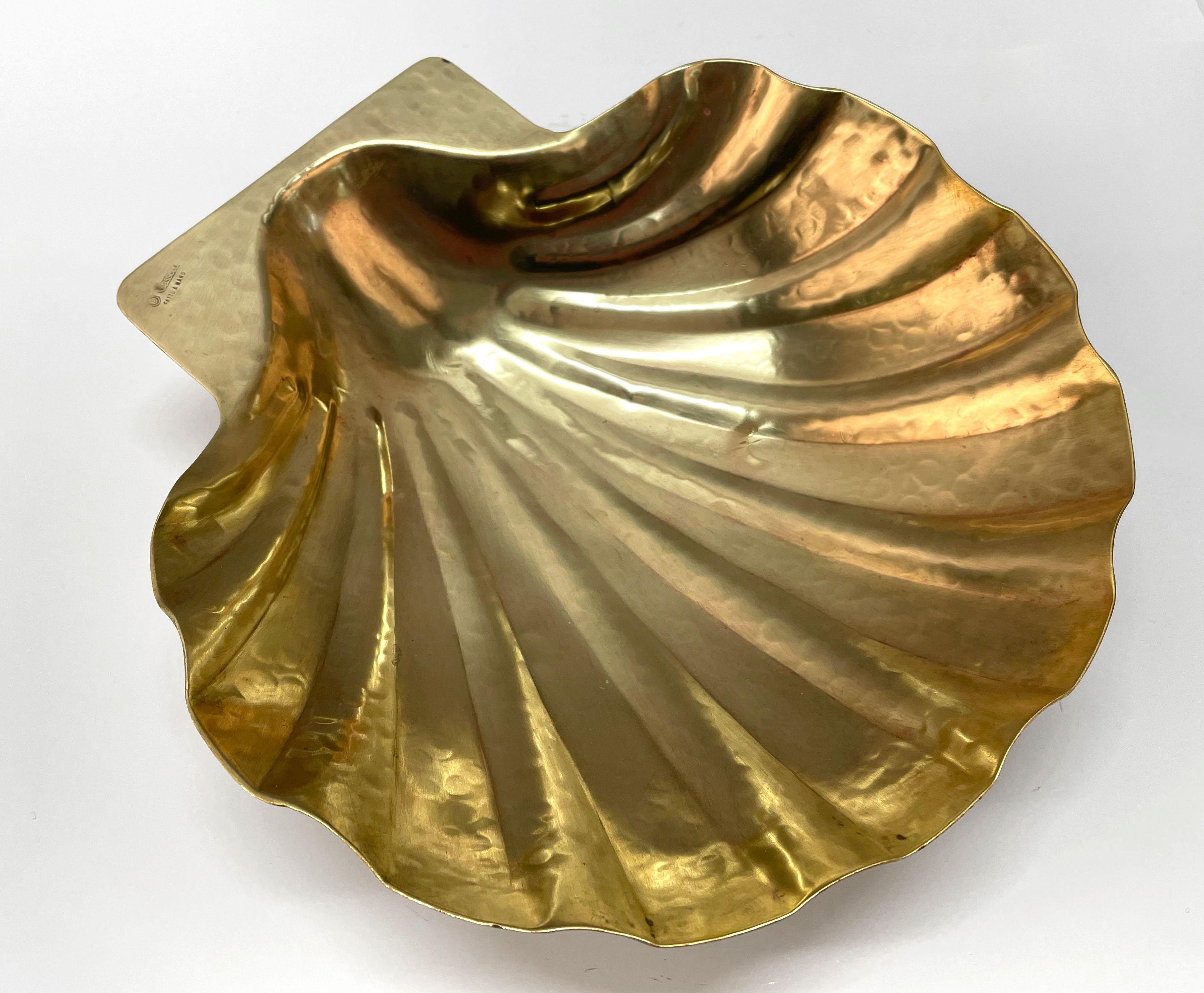 Renzo Cassetti Midcentury Italian Handmade Brass Shell-Shaped Bowl, 1960s 9